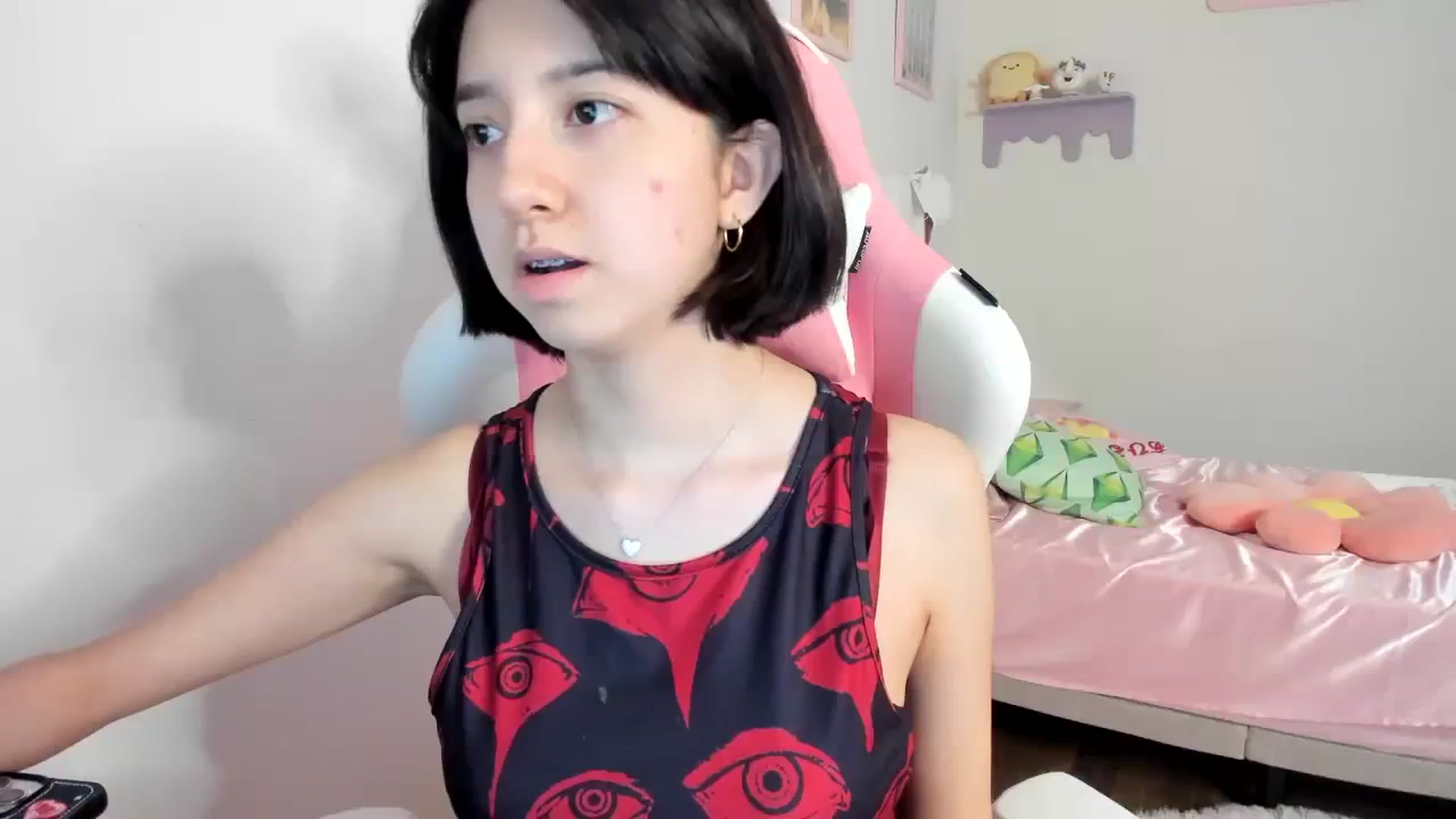 Gallery image thumbnail from Cherrycute666's myfreecams stream on, 08/10/2023, 07:20 image 20 of 20