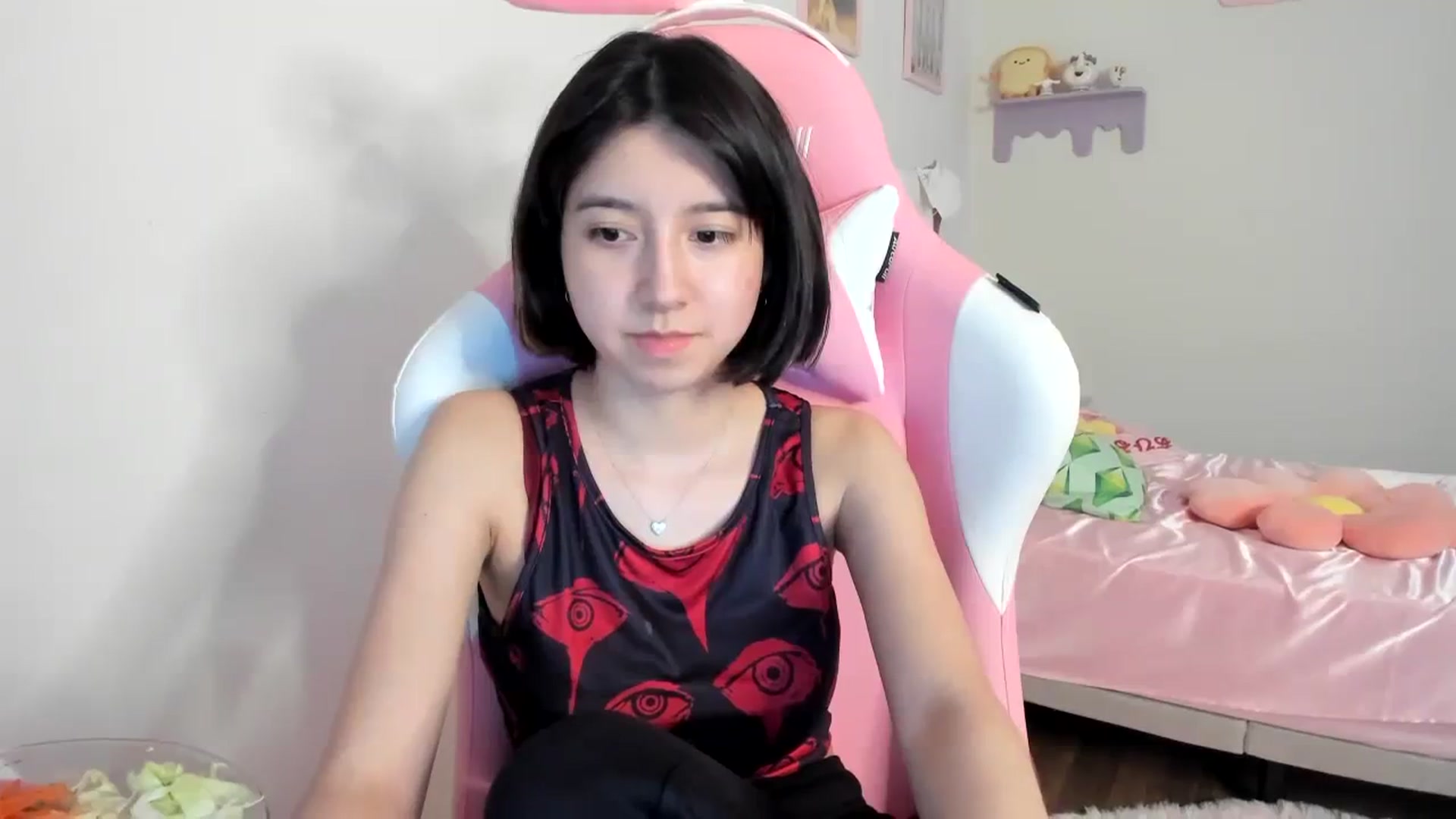 Gallery image thumbnail from Cherrycute666's myfreecams stream on, 08/10/2023, 07:20 image 5 of 20