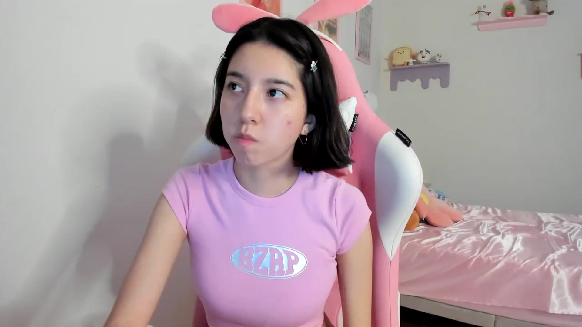 Gallery image thumbnail from Cherrycute666's myfreecams stream on, 08/11/2023, 04:11 image 1 of 20