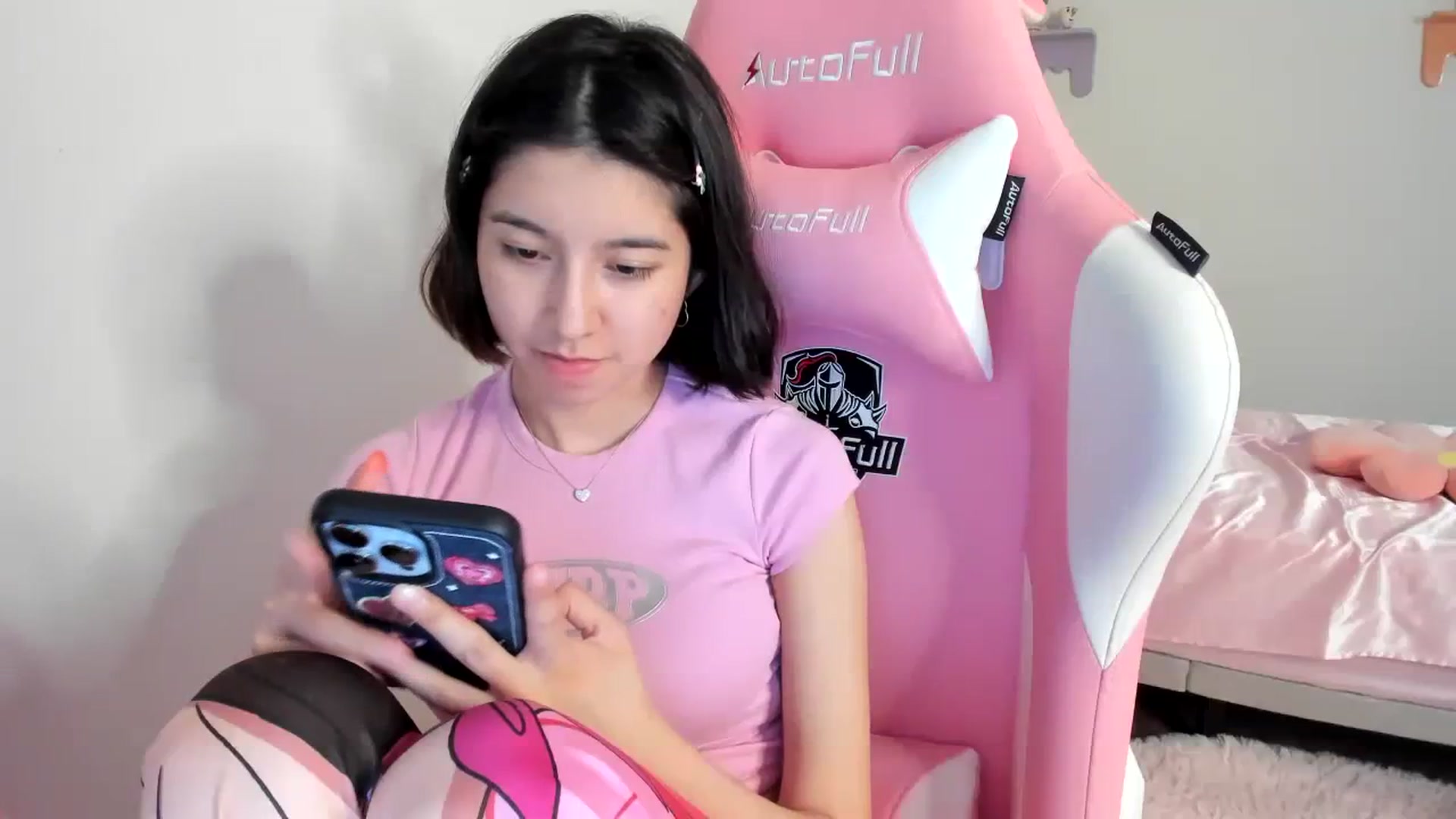 Gallery image thumbnail from Cherrycute666's myfreecams stream on, 08/11/2023, 05:28 image 10 of 20