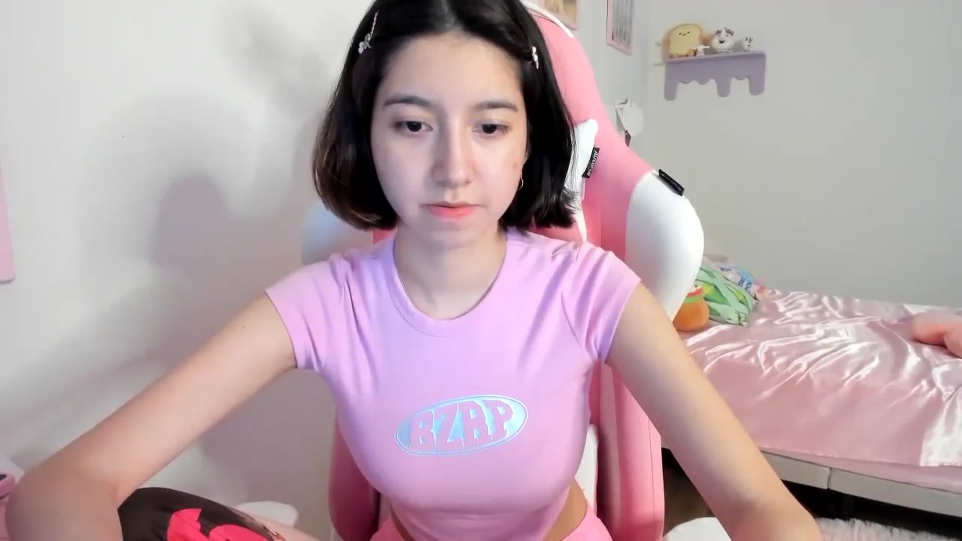 Gallery image thumbnail from Cherrycute666's myfreecams stream on, 08/11/2023, 05:51 image 10 of 20