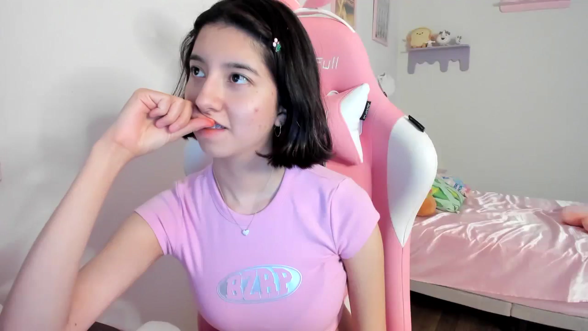 Gallery image thumbnail from Cherrycute666's myfreecams stream on, 08/11/2023, 05:51 image 11 of 20