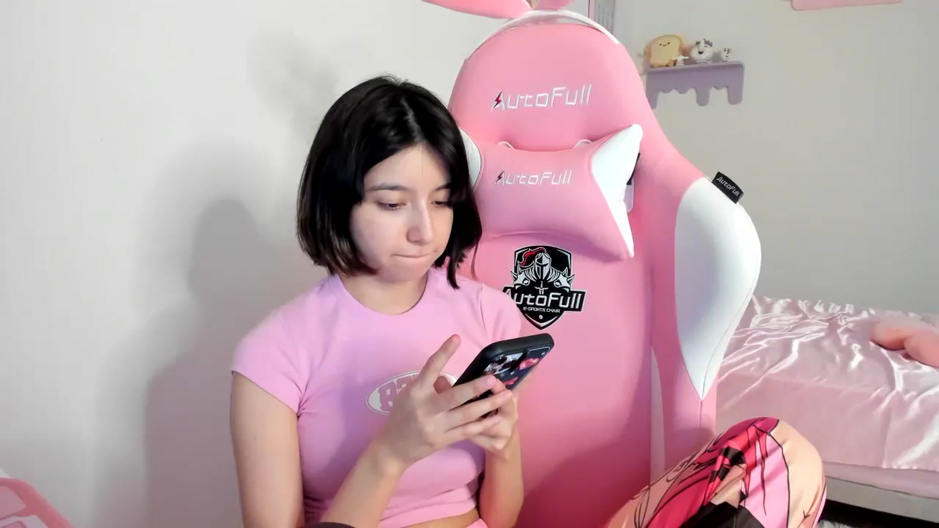 Gallery image thumbnail from Cherrycute666's myfreecams stream on, 08/11/2023, 07:35 image 18 of 20