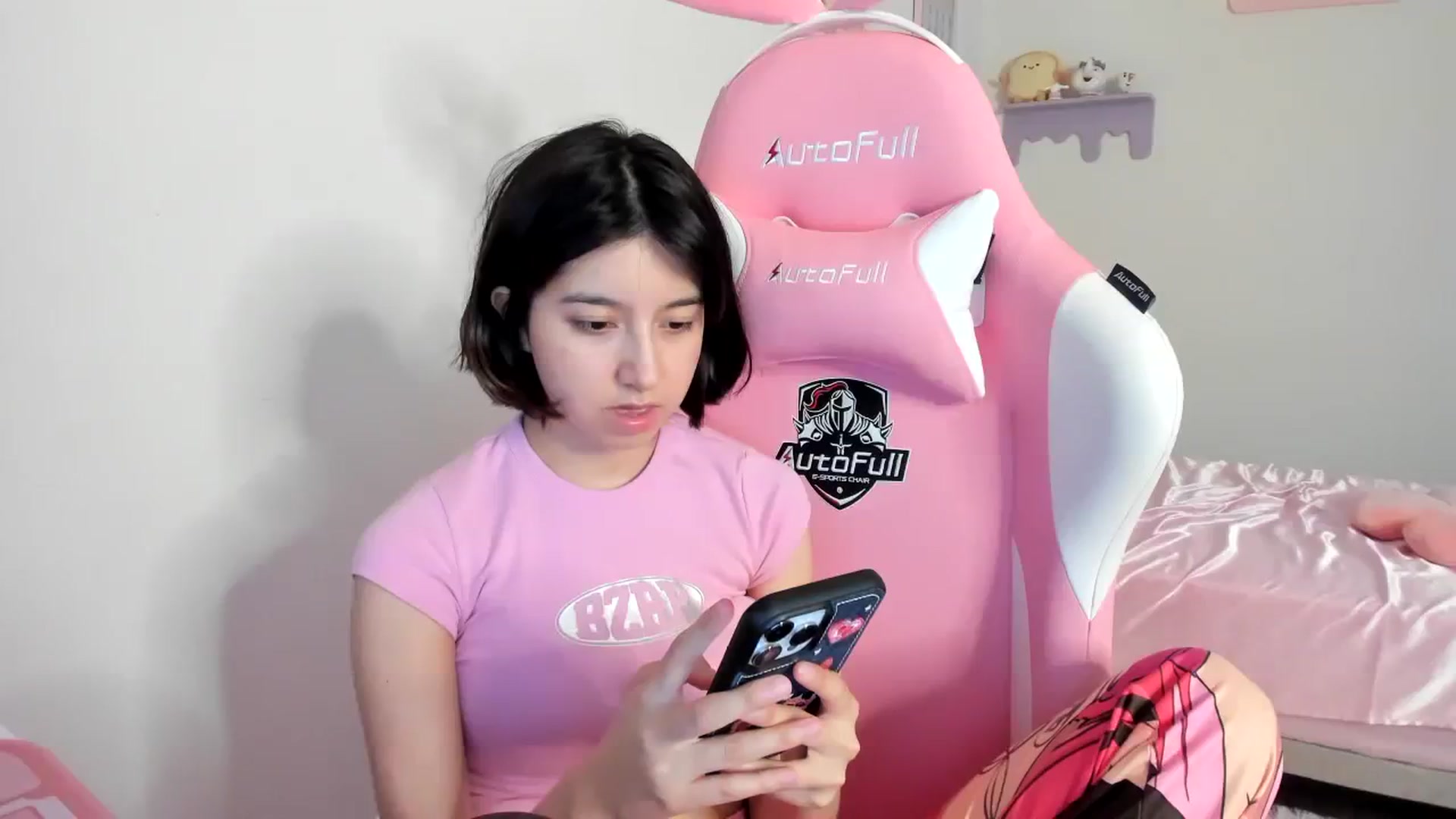 Gallery image thumbnail from Cherrycute666's myfreecams stream on, 08/11/2023, 07:35 image 19 of 20