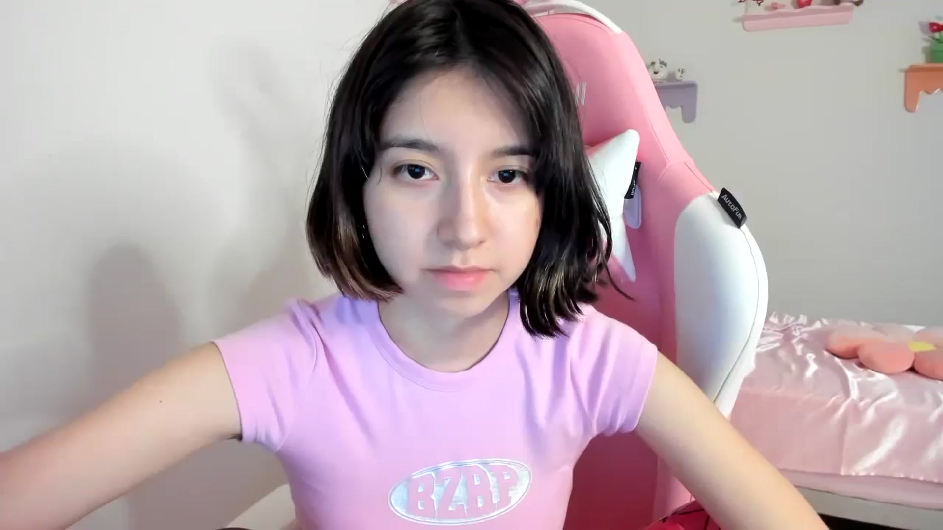 Gallery image thumbnail from Cherrycute666's myfreecams stream on, 08/11/2023, 07:35 image 13 of 20