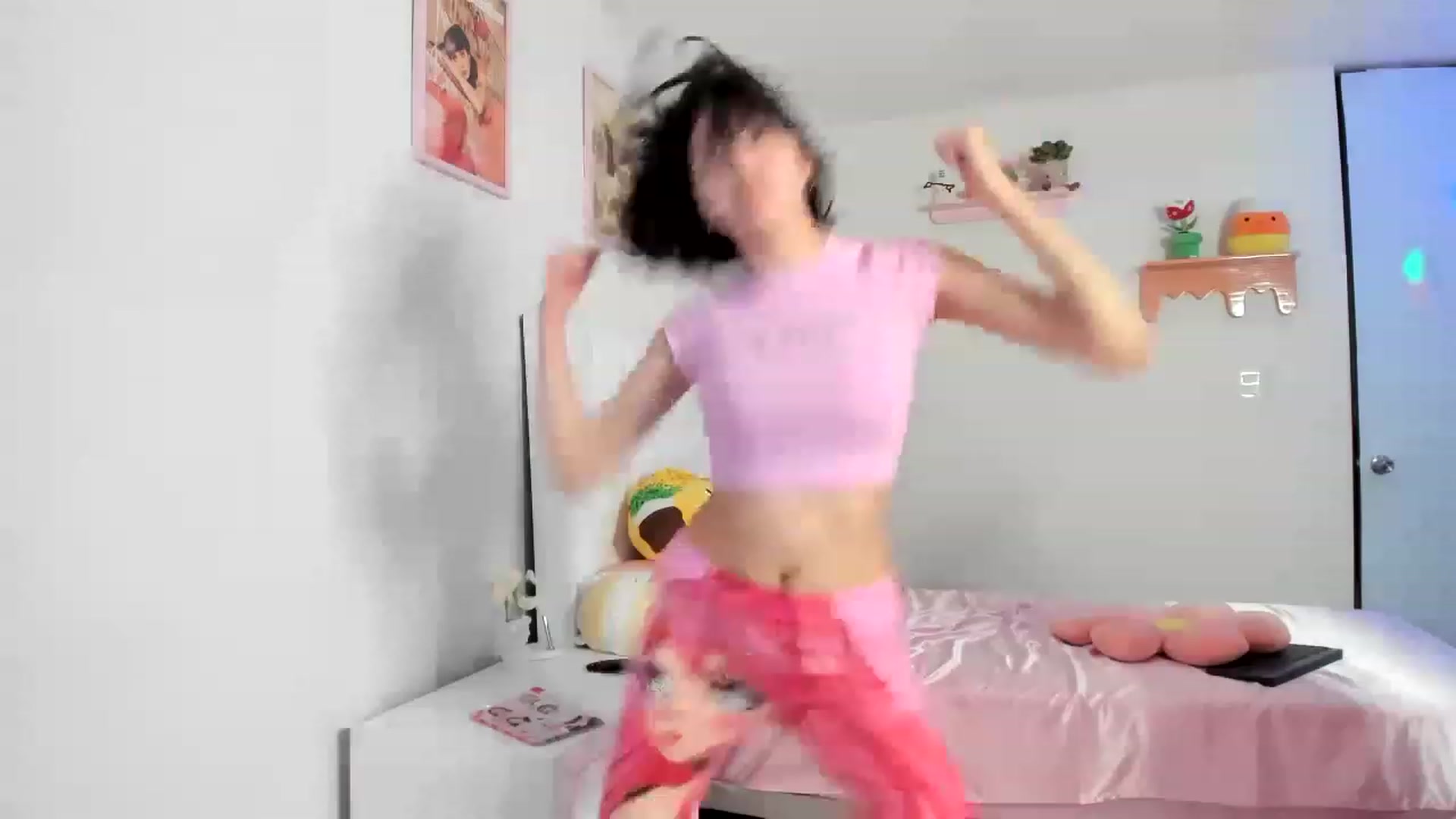 Gallery image thumbnail from Cherrycute666's myfreecams stream on, 08/11/2023, 07:35 image 1 of 20