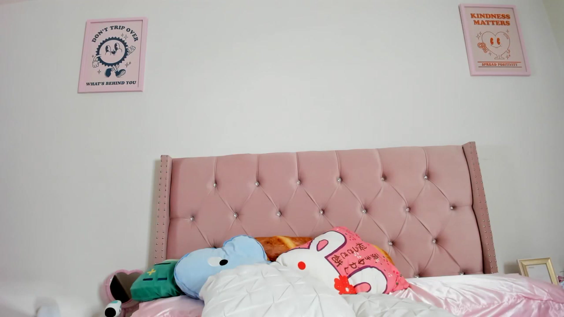 Gallery image thumbnail from Cherrycute666's myfreecams stream on, 08/11/2023, 09:09 image 9 of 20