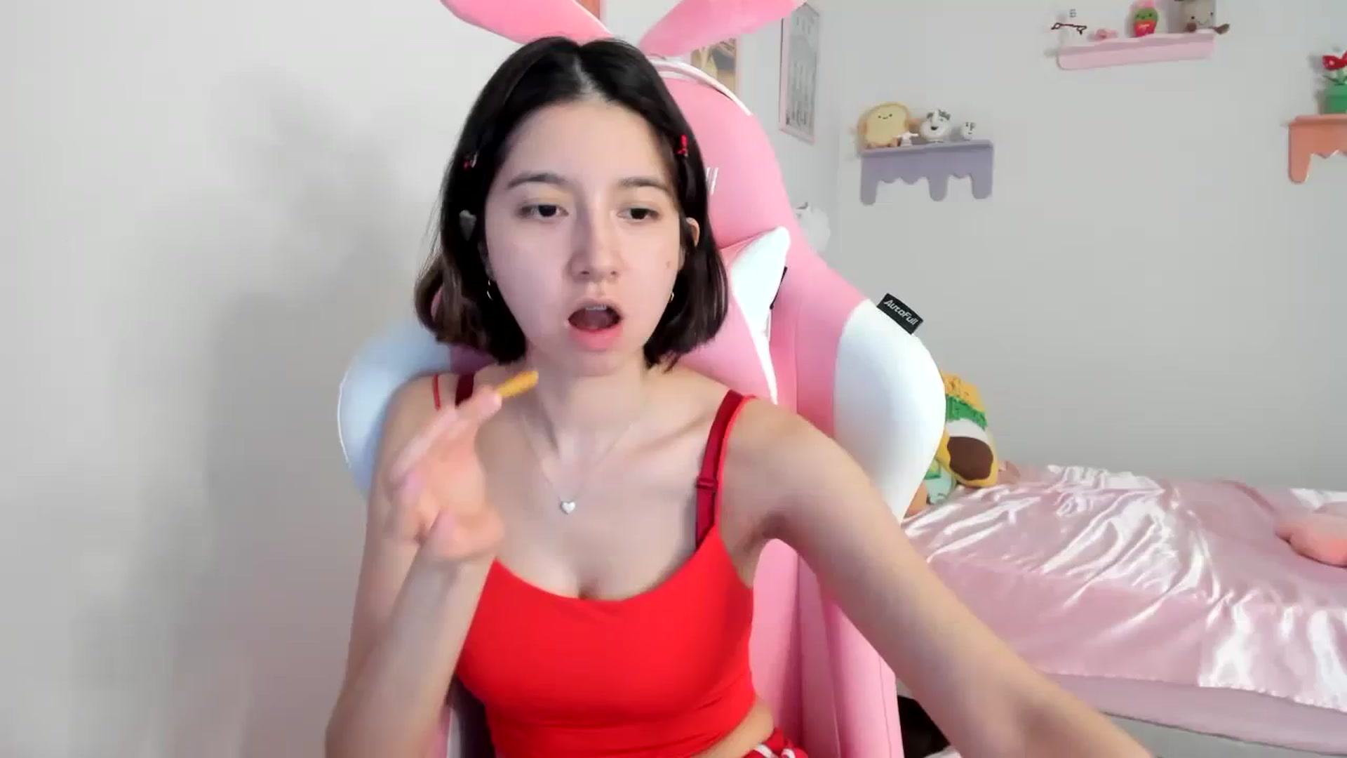Gallery image thumbnail from Cherrycute666's myfreecams stream on, 08/11/2023, 23:21 image 1 of 20