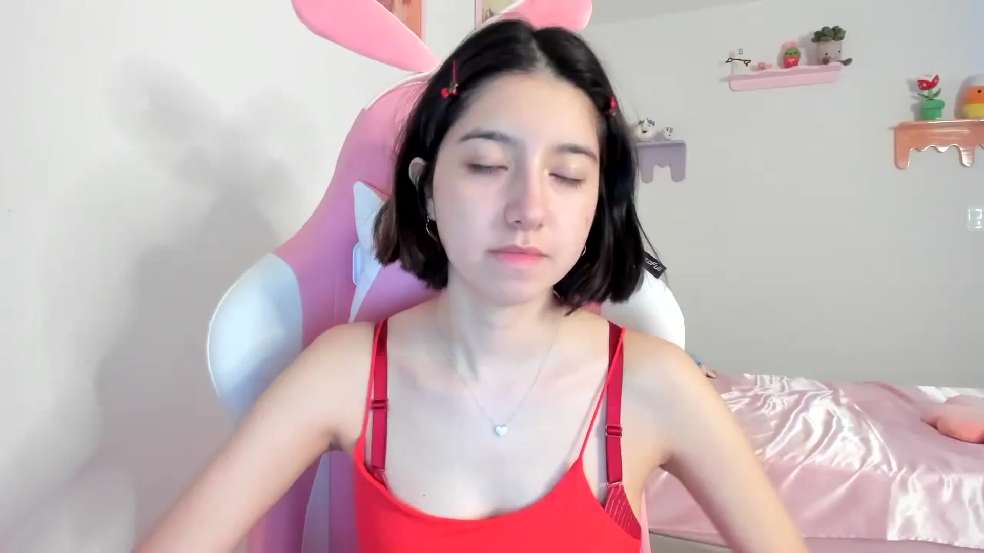 Gallery image thumbnail from Cherrycute666's myfreecams stream on, 08/12/2023, 01:14 image 18 of 20