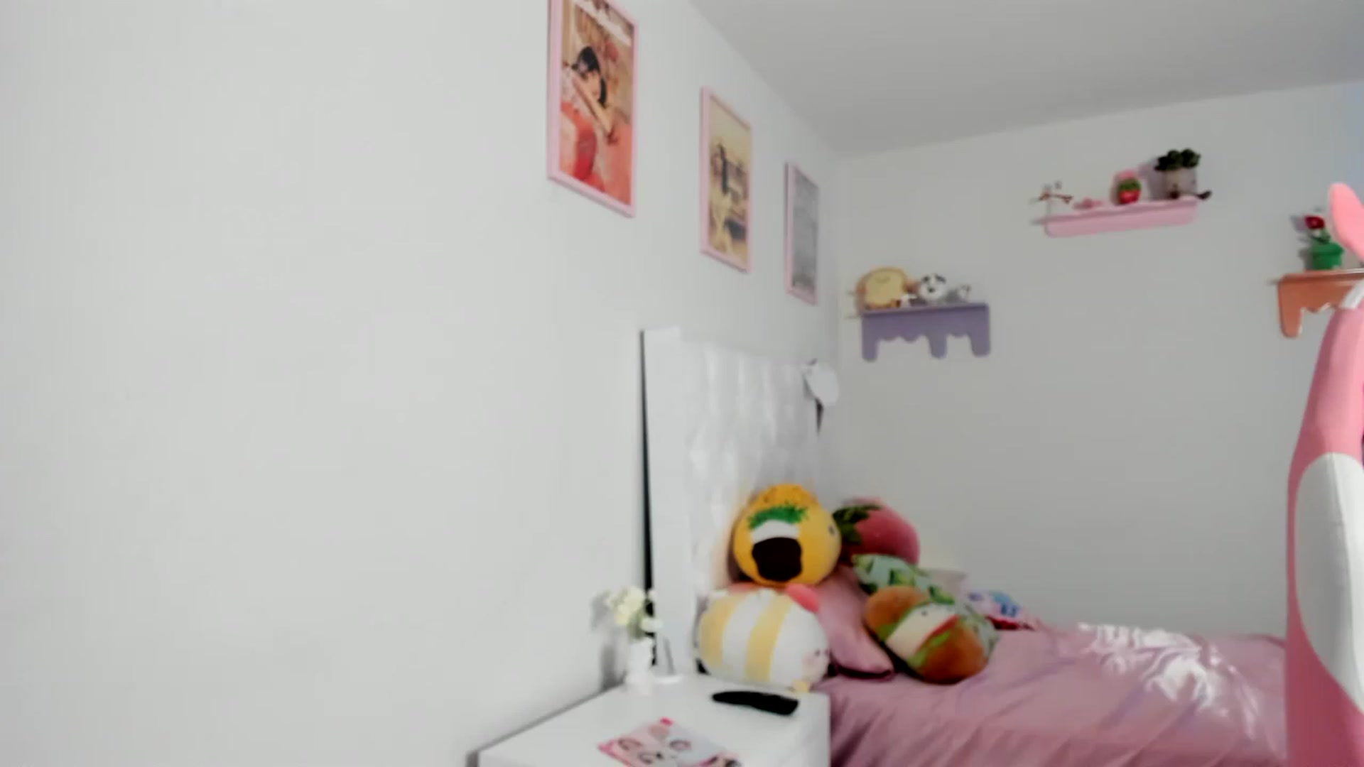 Gallery image thumbnail from Cherrycute666's myfreecams stream on, 08/12/2023, 02:31 image 2 of 20