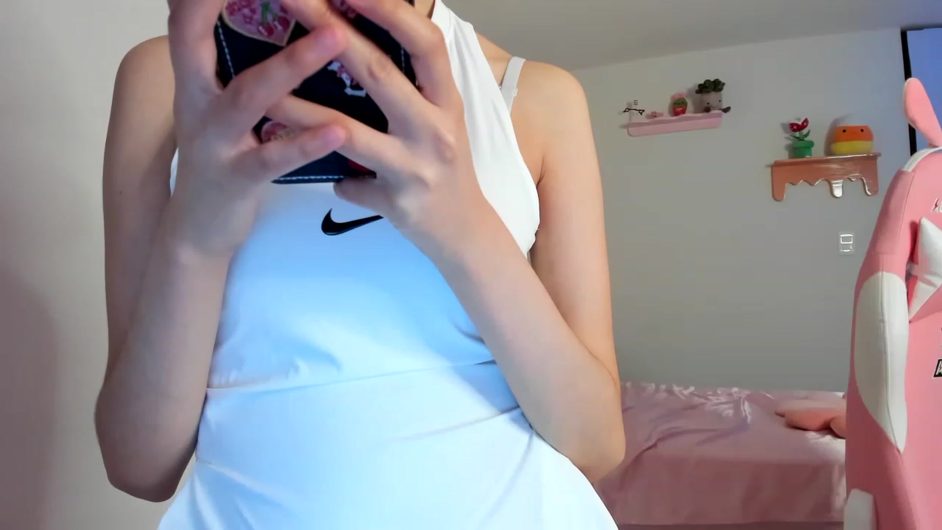 Gallery image thumbnail from Cherrycute666's myfreecams stream on, 08/13/2023, 24:04 image 18 of 20