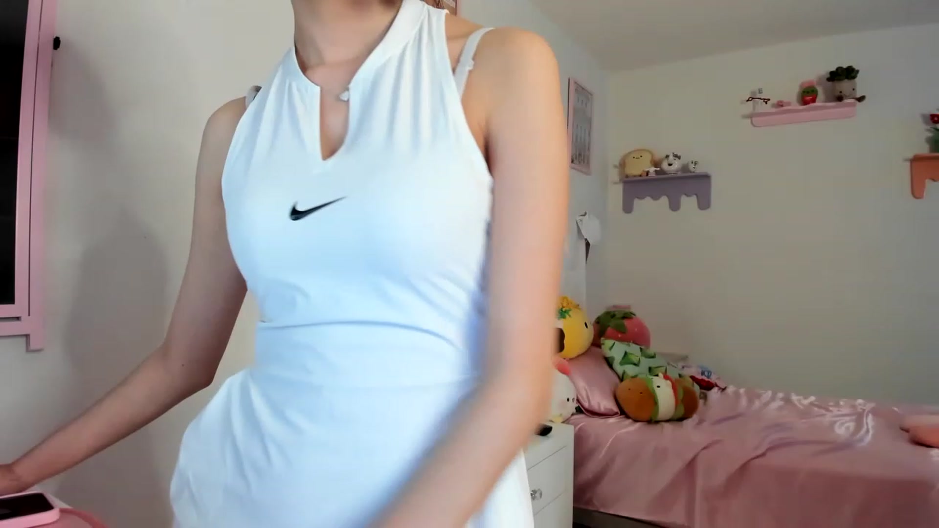 Gallery image thumbnail from Cherrycute666's myfreecams stream on, 08/13/2023, 03:41 image 3 of 20