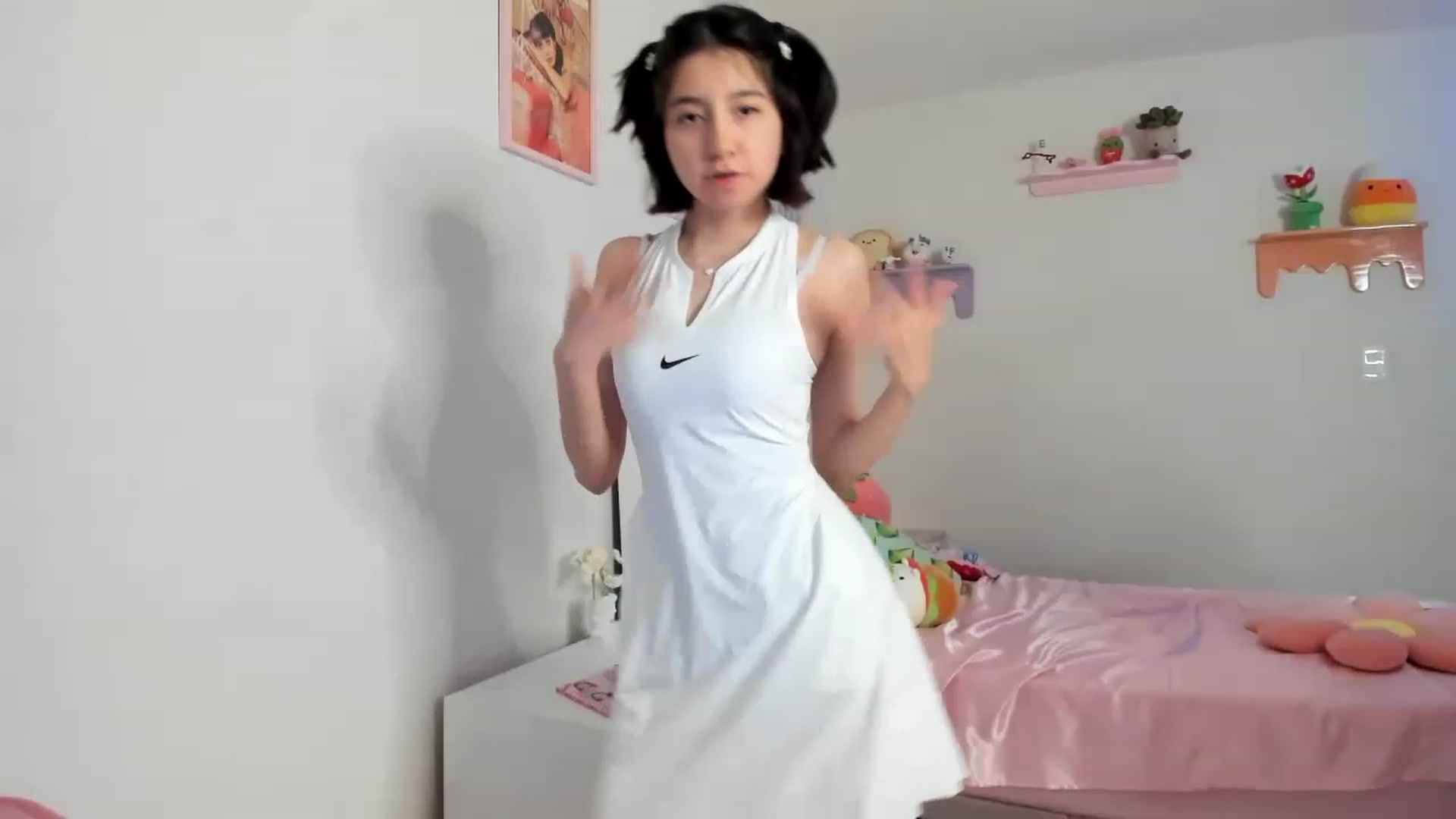 Gallery image thumbnail from Cherrycute666's myfreecams stream on, 08/13/2023, 03:41 image 13 of 20