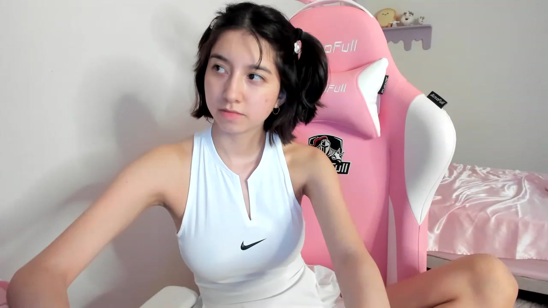 Gallery image thumbnail from Cherrycute666's myfreecams stream on, 08/13/2023, 05:25 image 8 of 20