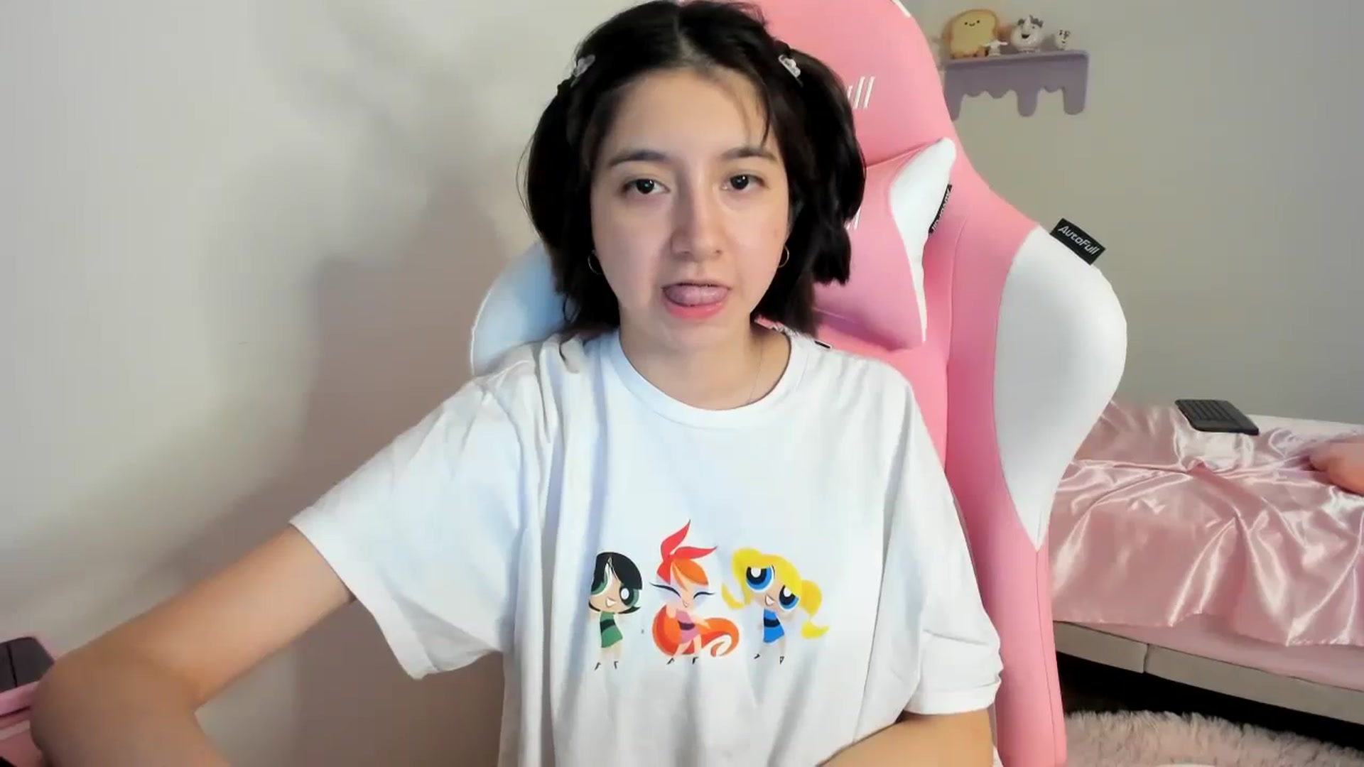 Gallery image thumbnail from Cherrycute666's myfreecams stream on, 08/13/2023, 10:30 image 5 of 20