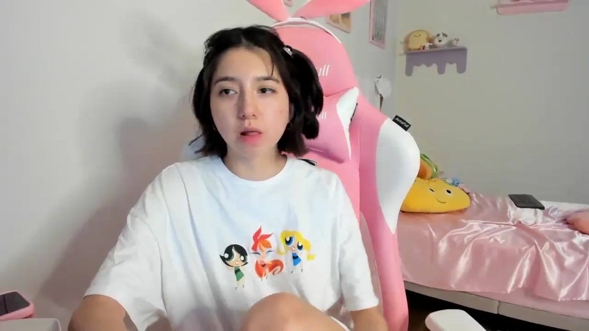 Gallery image thumbnail from Cherrycute666's myfreecams stream on, 08/13/2023, 10:30 image 11 of 20