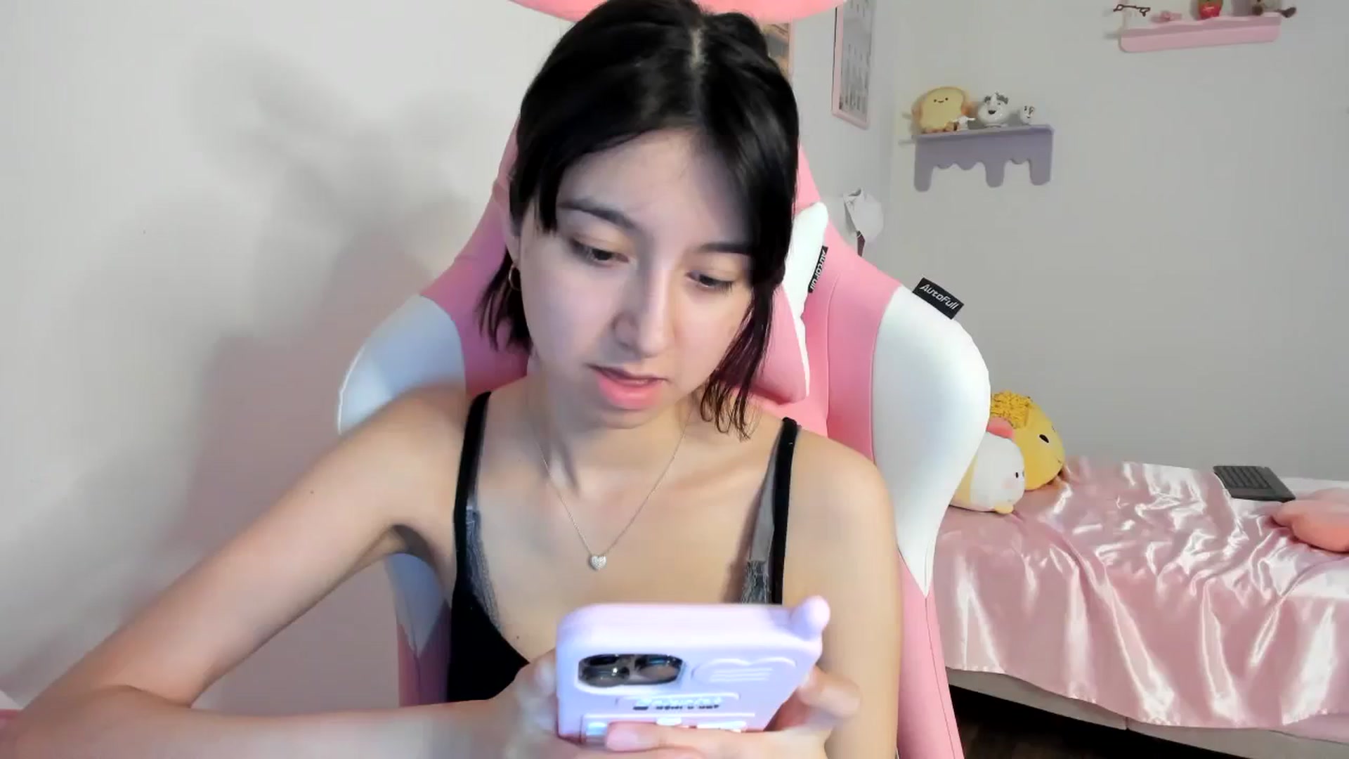 Gallery image thumbnail from Cherrycute666's myfreecams stream on, 08/14/2023, 03:37 image 13 of 20