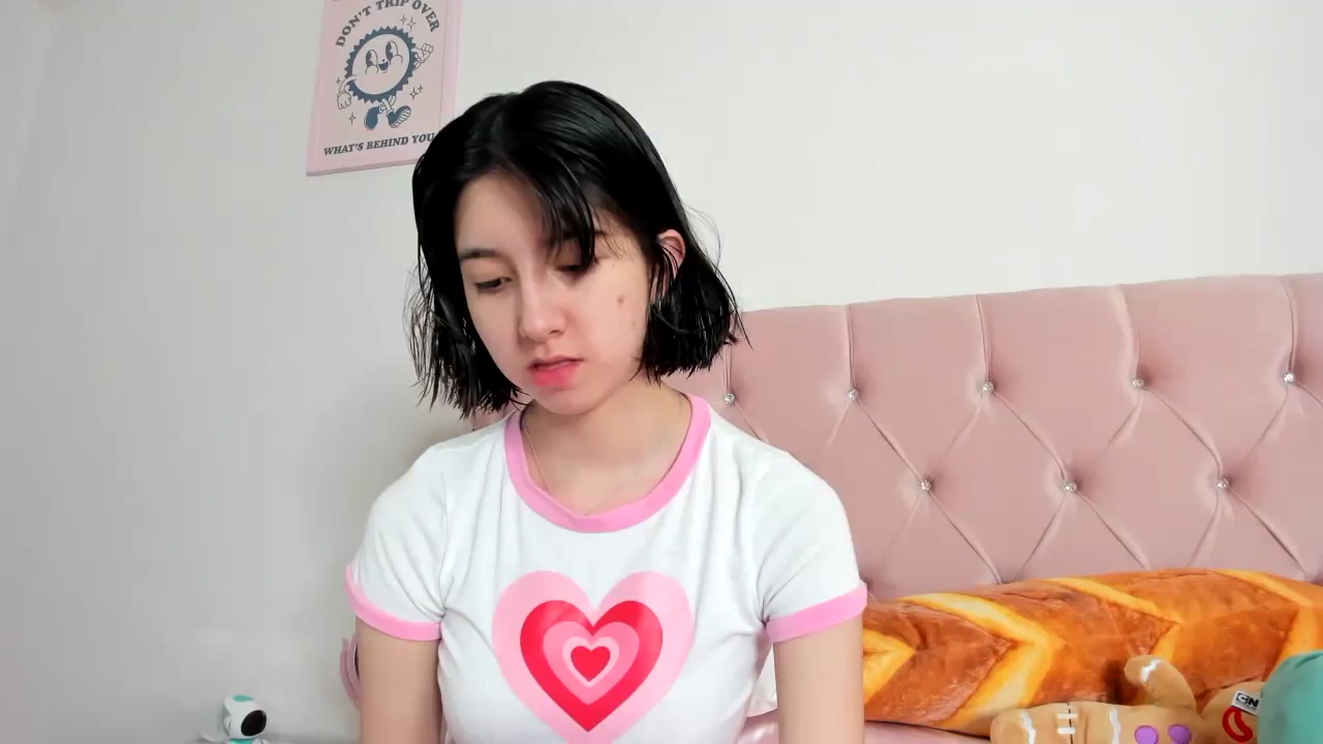 Gallery image thumbnail from Cherrycute666's myfreecams stream on, 08/14/2023, 08:19 image 18 of 20