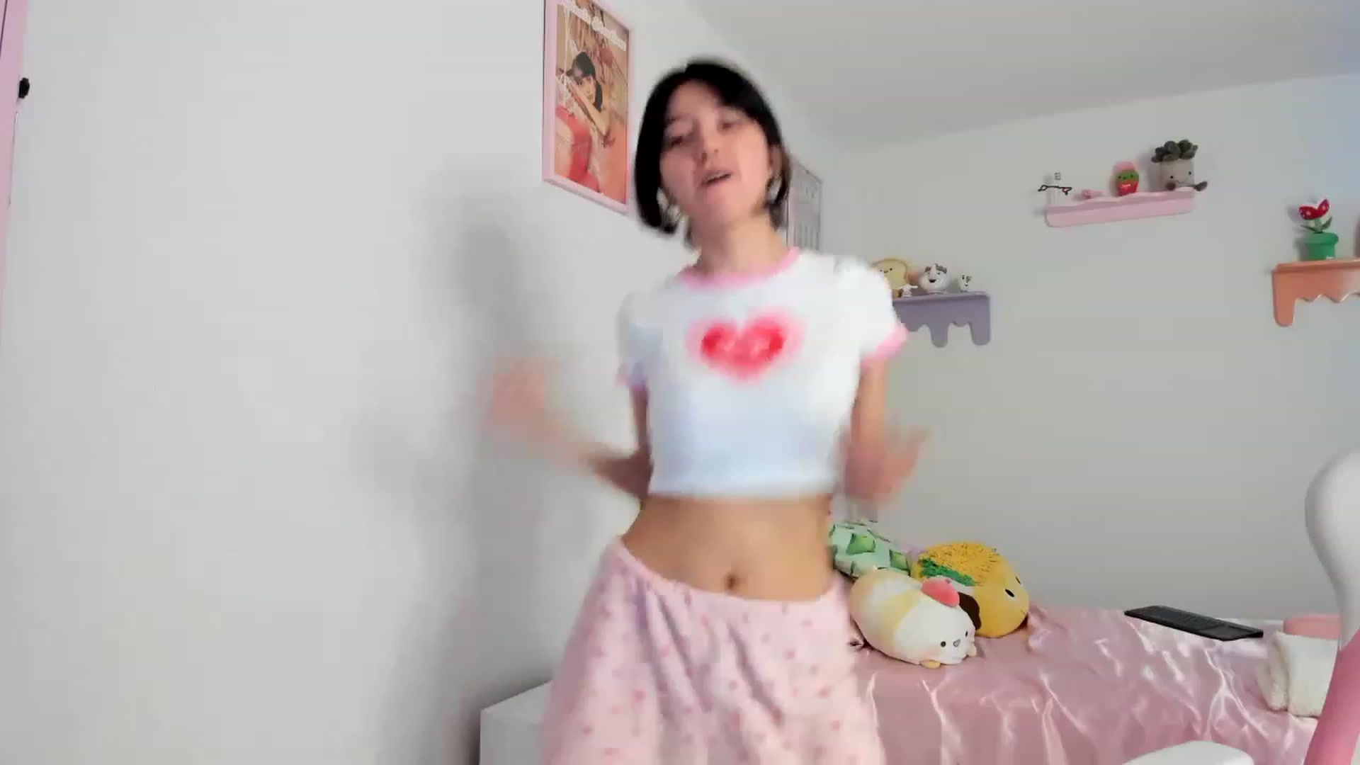 Gallery image thumbnail from Cherrycute666's myfreecams stream on, 08/14/2023, 23:33 image 7 of 20