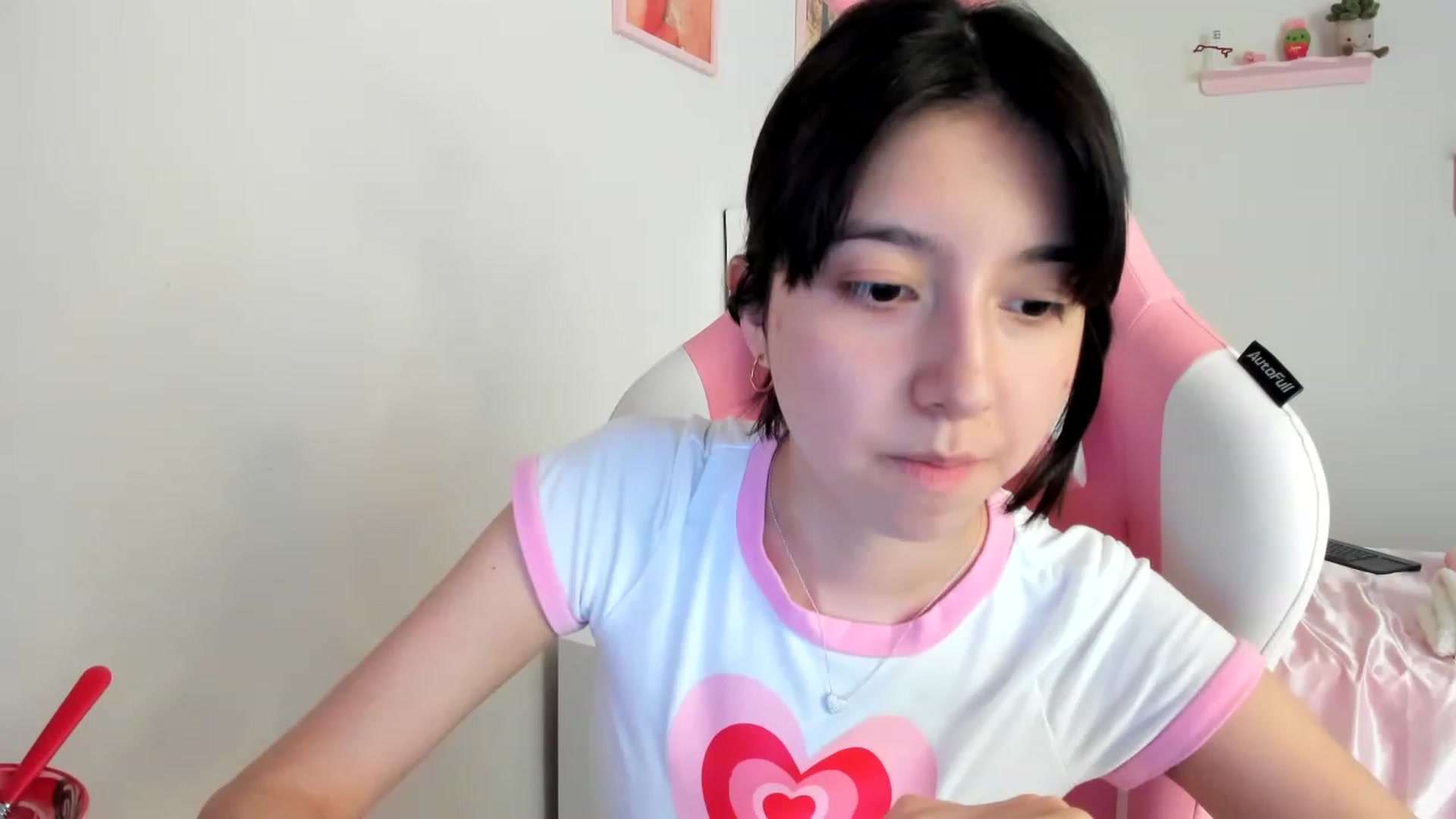 Gallery image thumbnail from Cherrycute666's myfreecams stream on, 08/14/2023, 23:33 image 5 of 20