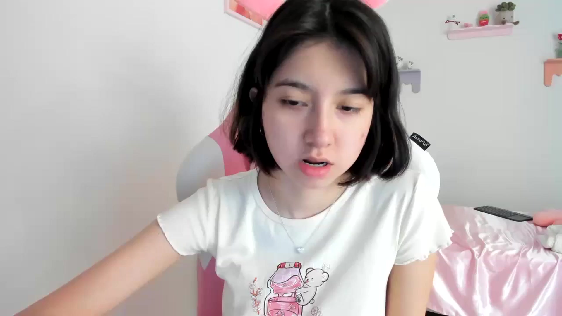 Gallery image thumbnail from Cherrycute666's myfreecams stream on, 08/15/2023, 19:57 image 1 of 20