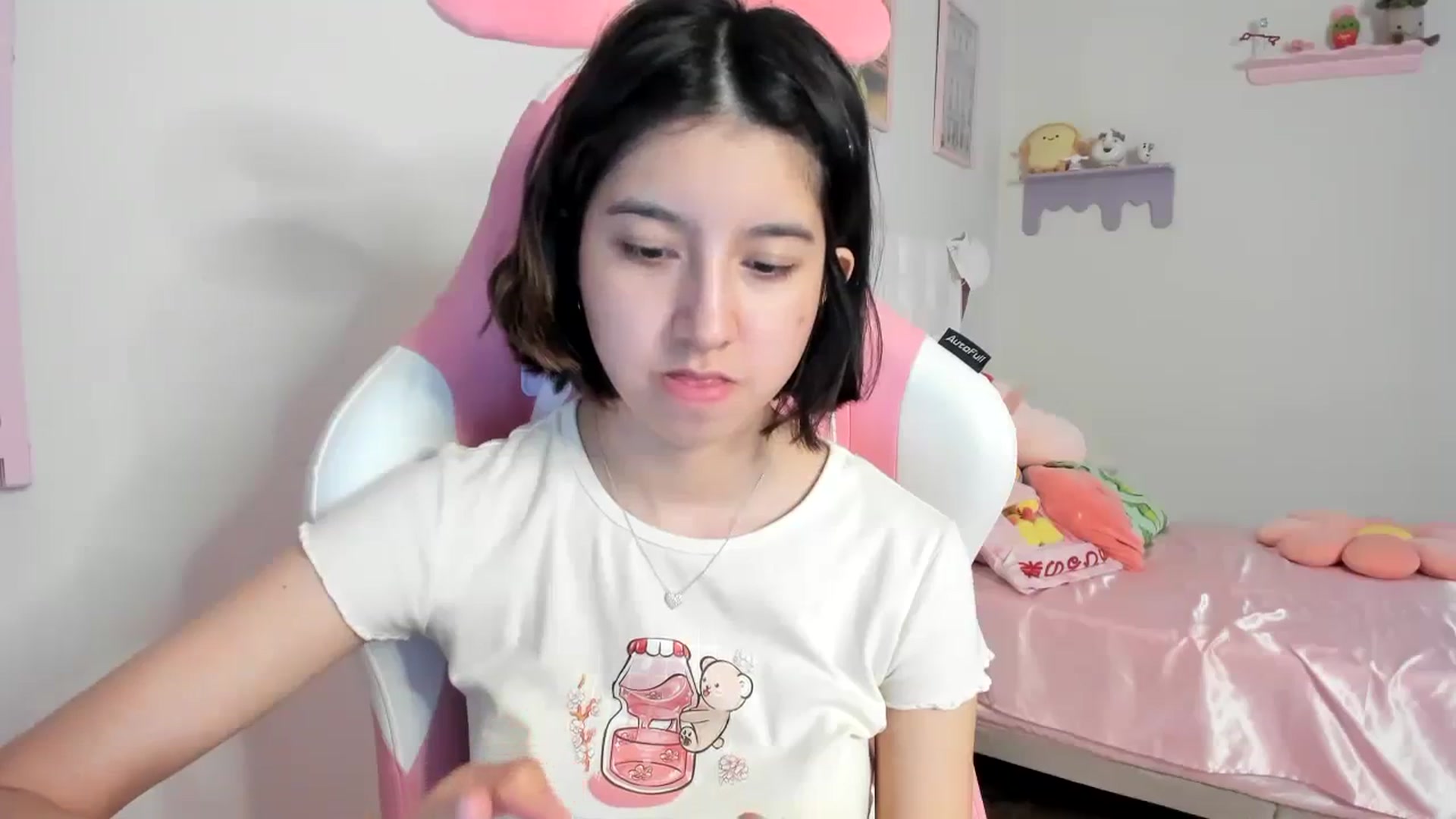 Gallery image thumbnail from Cherrycute666's myfreecams stream on, 08/16/2023, 06:51 image 6 of 20