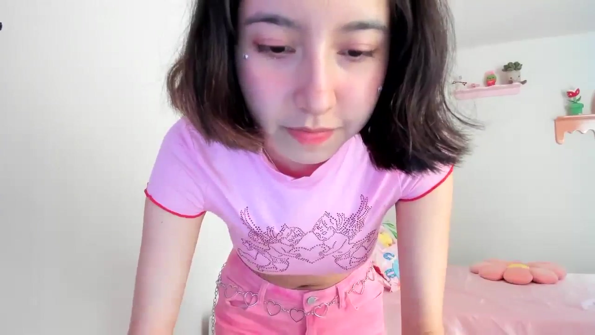 Gallery image thumbnail from Cherrycute666's myfreecams stream on, 08/16/2023, 17:40 image 11 of 20