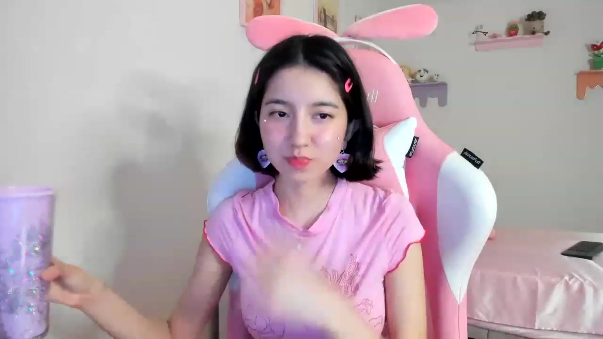 Gallery image thumbnail from Cherrycute666's myfreecams stream on, 08/17/2023, 04:05 image 8 of 20