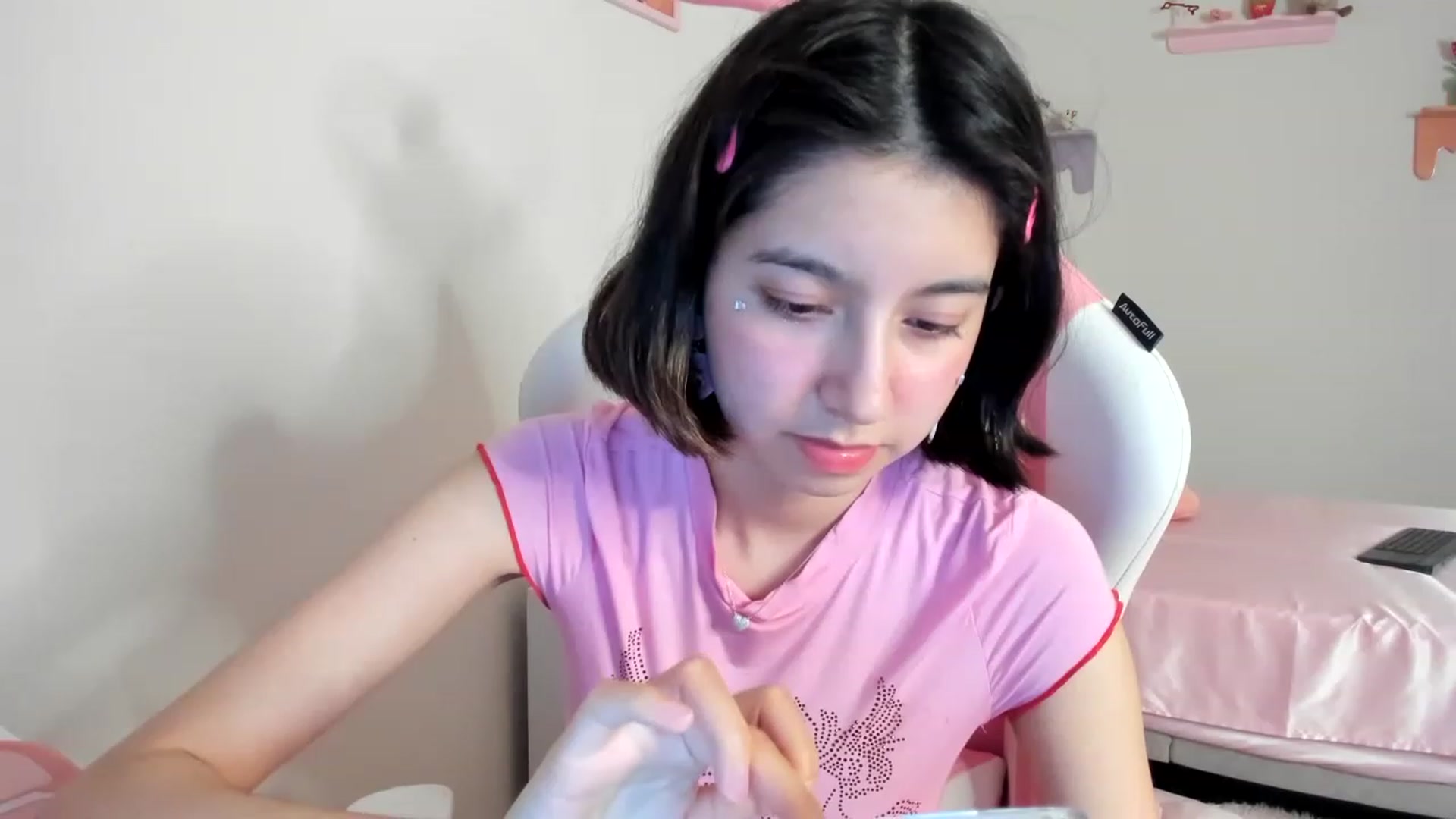 Gallery image thumbnail from Cherrycute666's myfreecams stream on, 08/17/2023, 04:05 image 20 of 20
