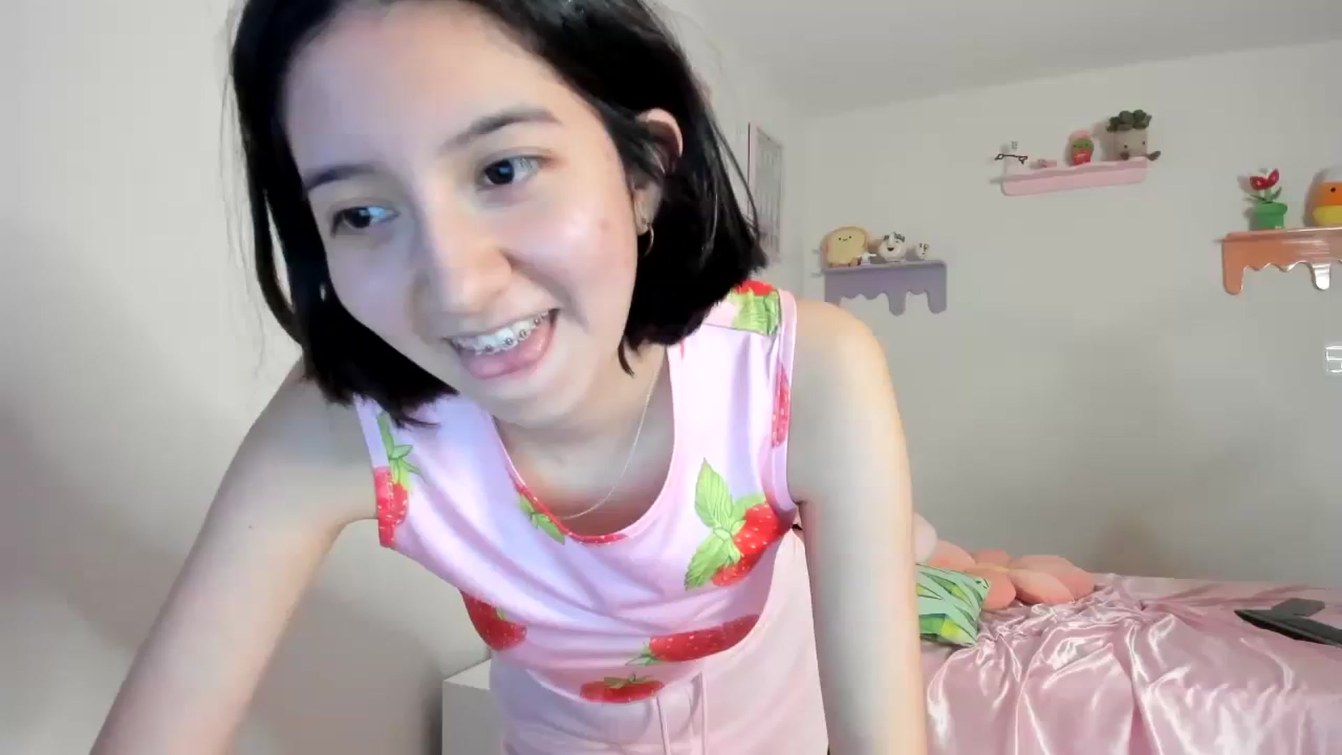 Gallery image thumbnail from Cherrycute666's myfreecams stream on, 08/18/2023, 06:45 image 5 of 20