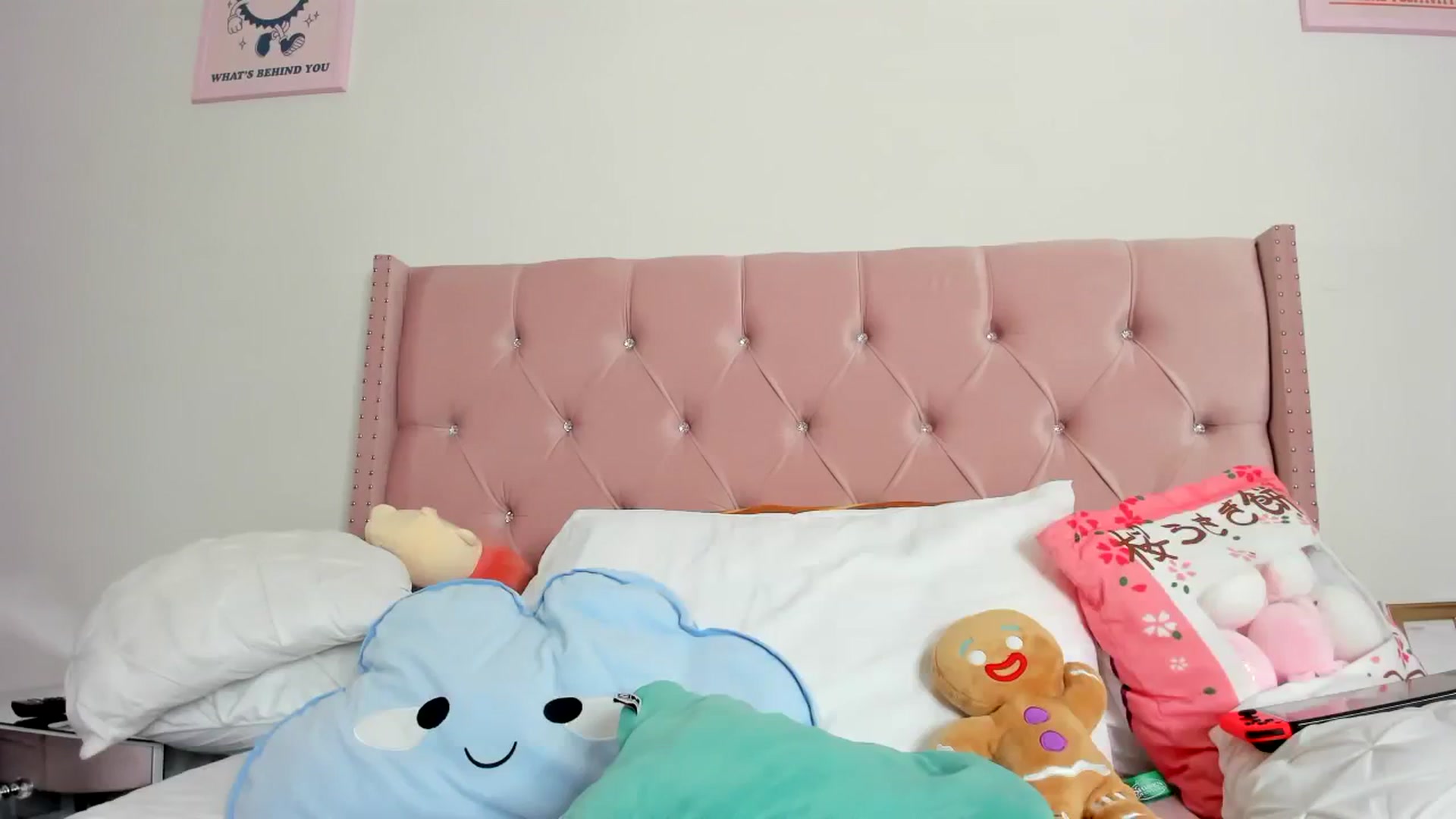 Gallery image thumbnail from Cherrycute666's myfreecams stream on, 08/18/2023, 07:44 image 19 of 20