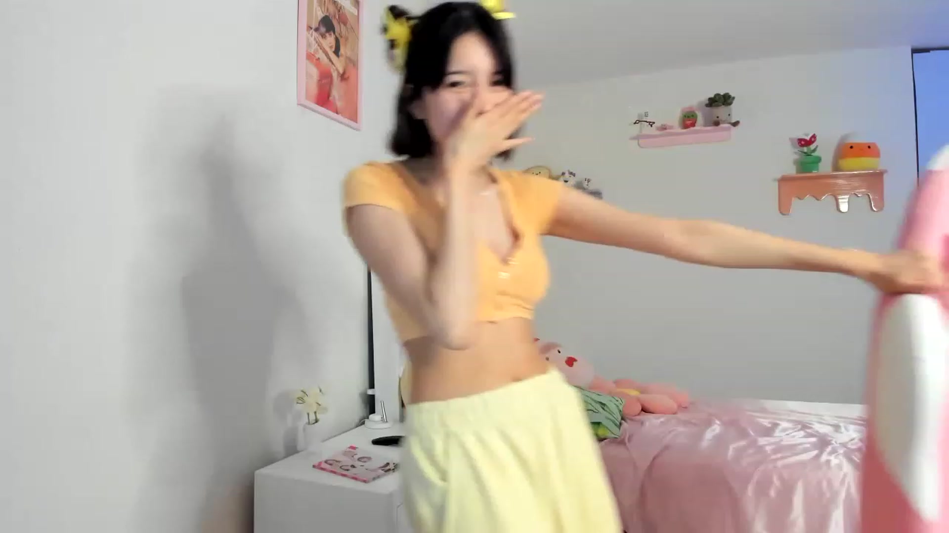 Gallery image thumbnail from Cherrycute666's myfreecams stream on, 08/19/2023, 02:00 image 12 of 20