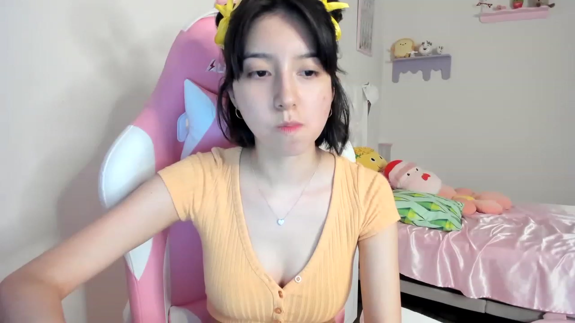 Gallery image thumbnail from Cherrycute666's myfreecams stream on, 08/19/2023, 02:00 image 8 of 20