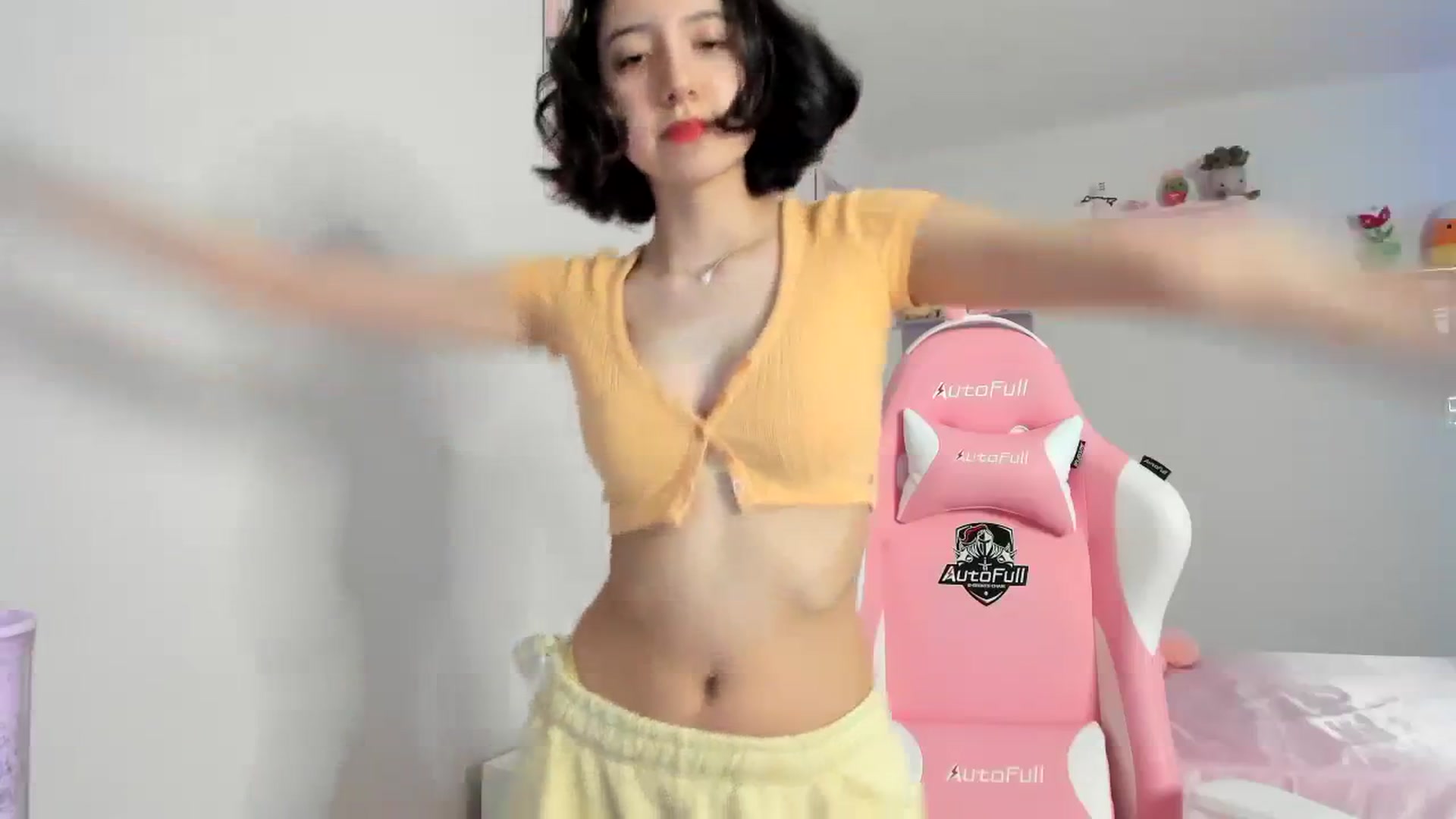 Gallery image thumbnail from Cherrycute666's myfreecams stream on, 08/19/2023, 07:03 image 11 of 20