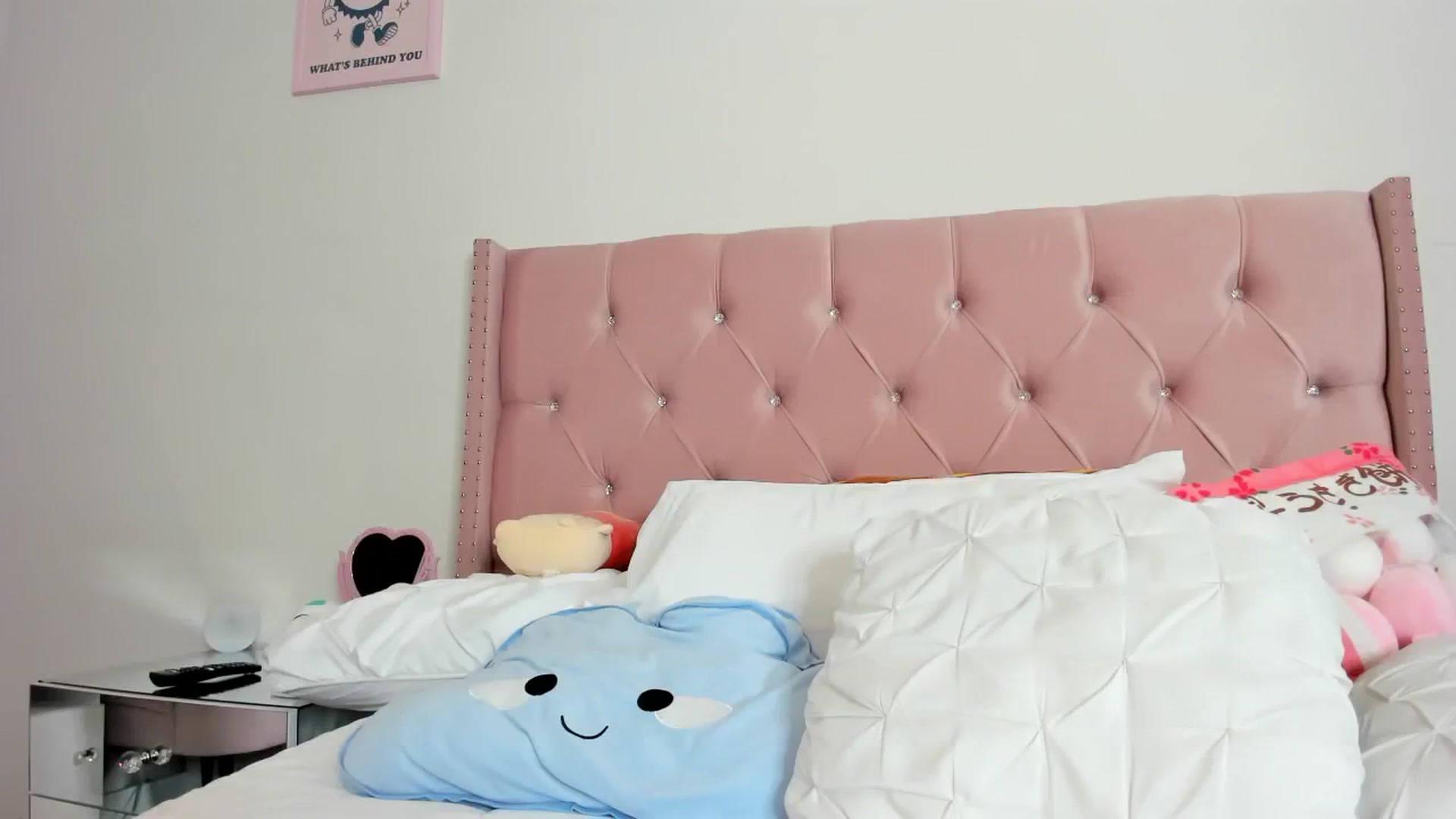 Gallery image thumbnail from Cherrycute666's myfreecams stream on, 08/19/2023, 10:52 image 7 of 20