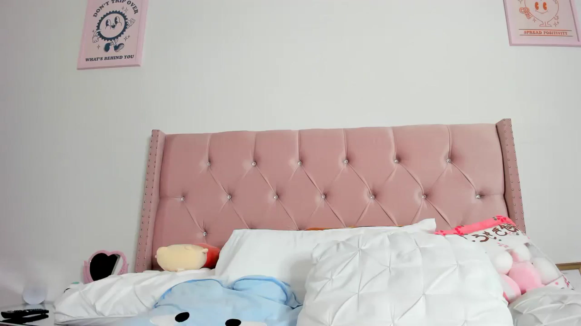 Gallery image thumbnail from Cherrycute666's myfreecams stream on, 08/19/2023, 10:52 image 9 of 20