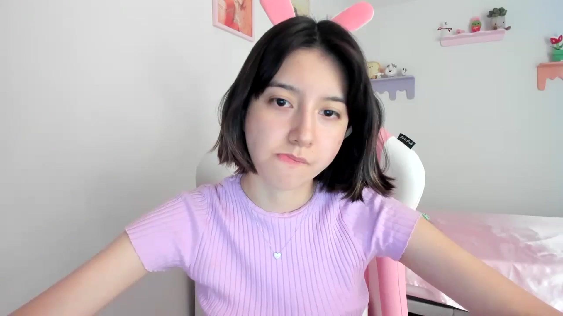 Gallery image thumbnail from Cherrycute666's myfreecams stream on, 08/19/2023, 21:16 image 20 of 20