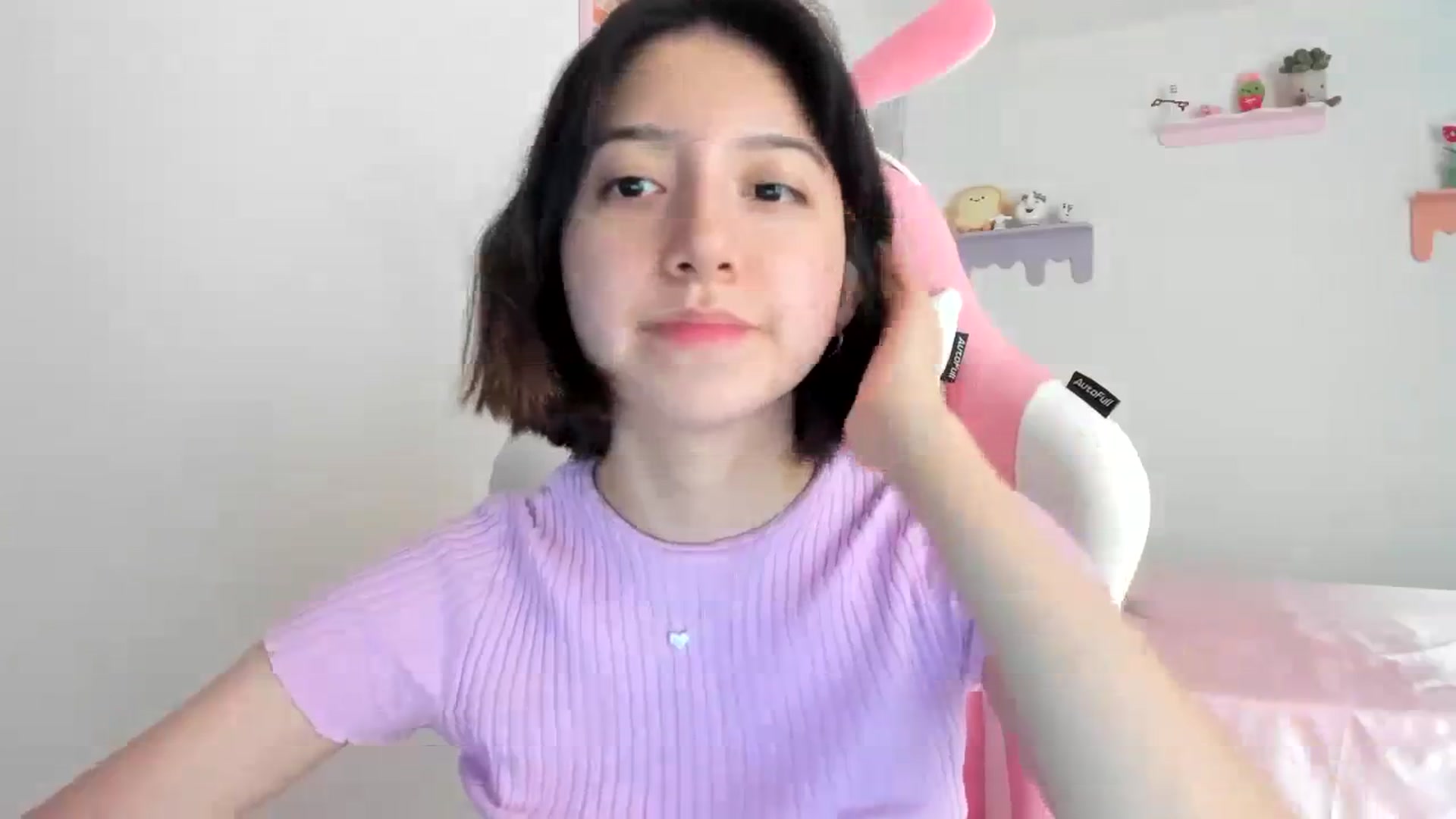 Gallery image thumbnail from Cherrycute666's myfreecams stream on, 08/19/2023, 21:16 image 12 of 20
