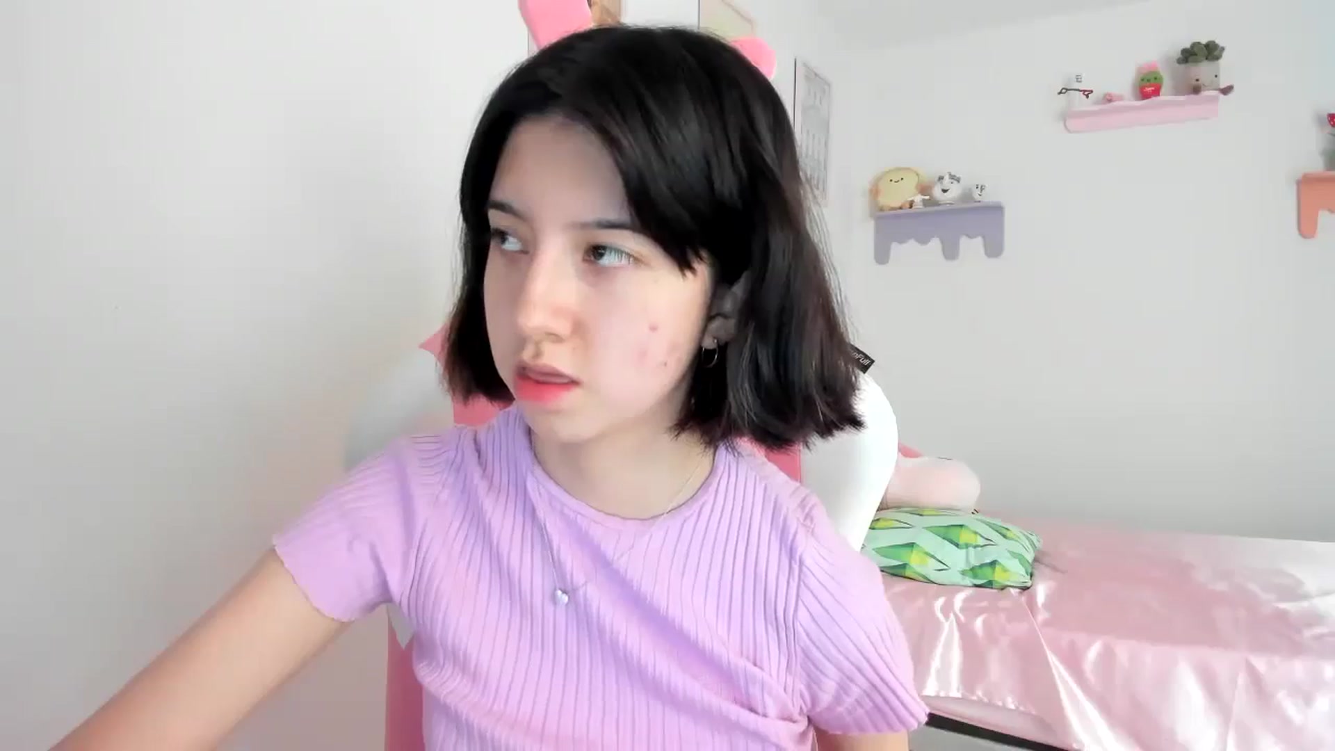 Gallery image thumbnail from Cherrycute666's myfreecams stream on, 08/19/2023, 21:16 image 5 of 20