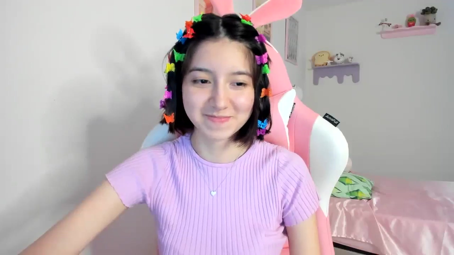 Gallery image thumbnail from Cherrycute666's myfreecams stream on, 08/20/2023, 03:07 image 15 of 20