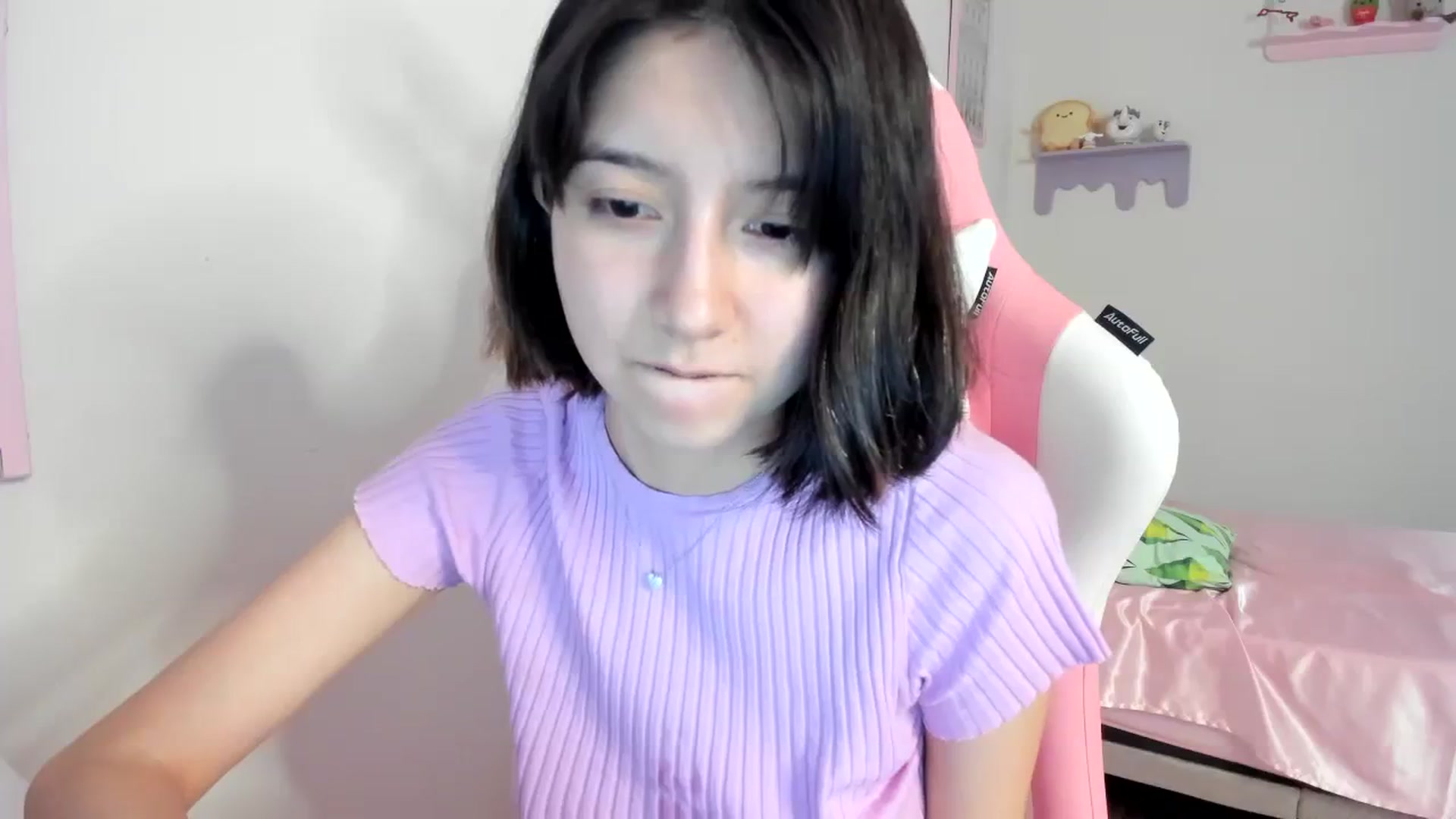 Gallery image thumbnail from Cherrycute666's myfreecams stream on, 08/20/2023, 03:07 image 19 of 20