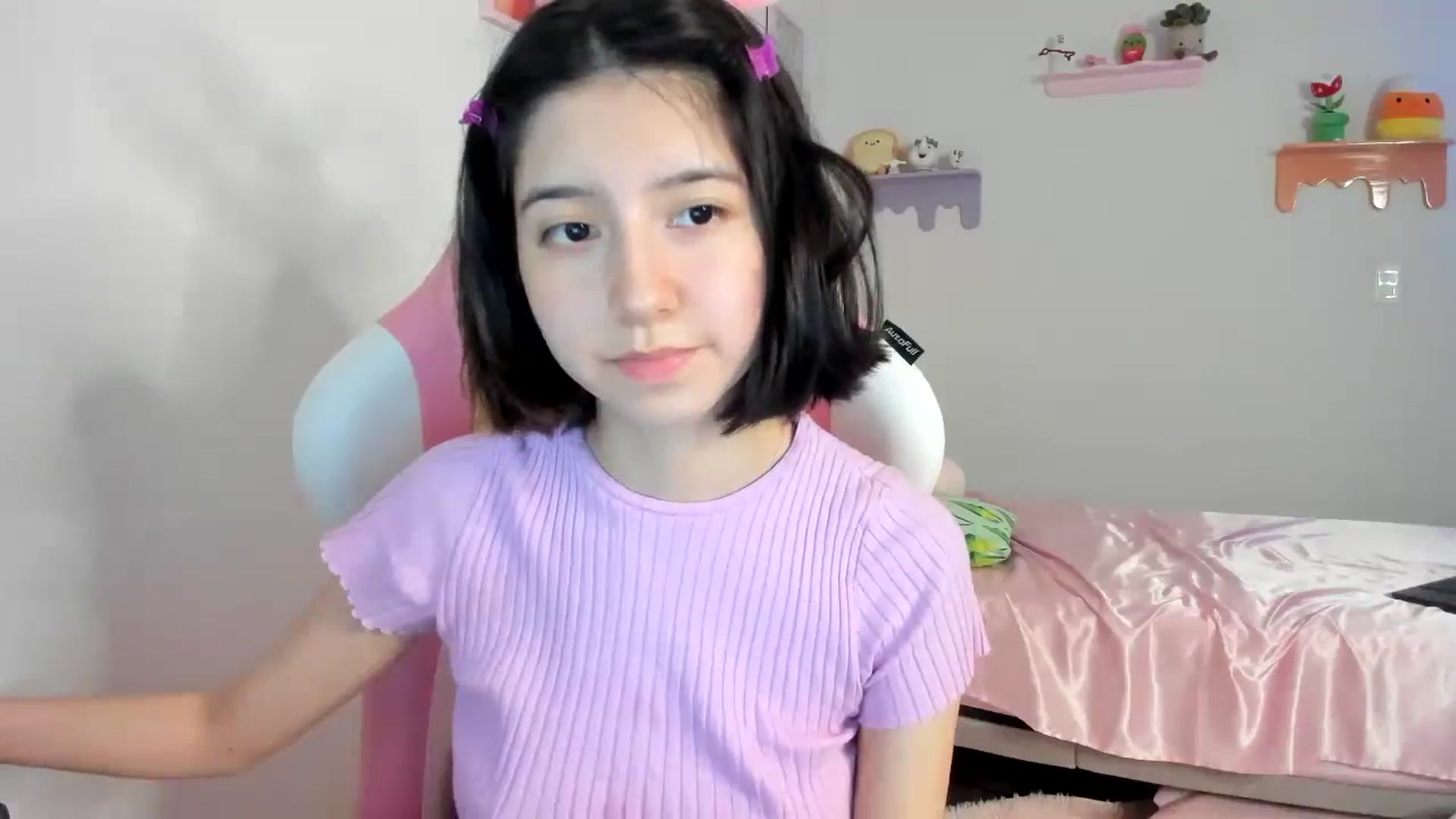 Gallery image thumbnail from Cherrycute666's myfreecams stream on, 08/20/2023, 04:14 image 18 of 20