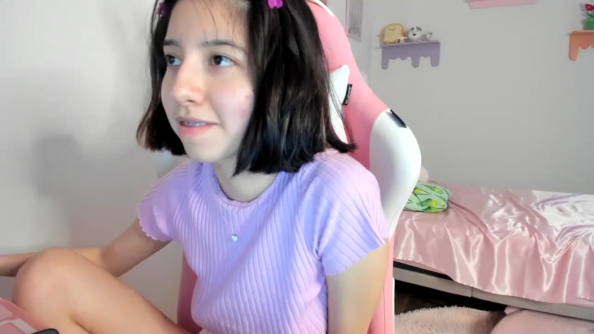 Gallery image thumbnail from Cherrycute666's myfreecams stream on, 08/20/2023, 06:03 image 6 of 20