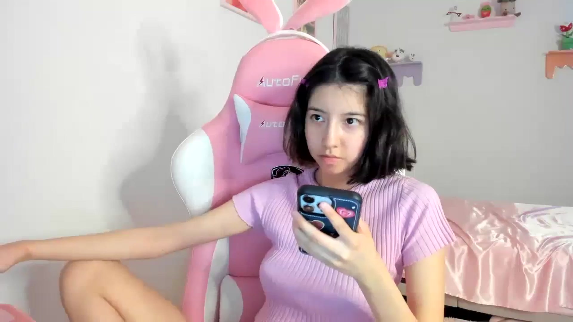 Gallery image thumbnail from Cherrycute666's myfreecams stream on, 08/20/2023, 06:03 image 2 of 20