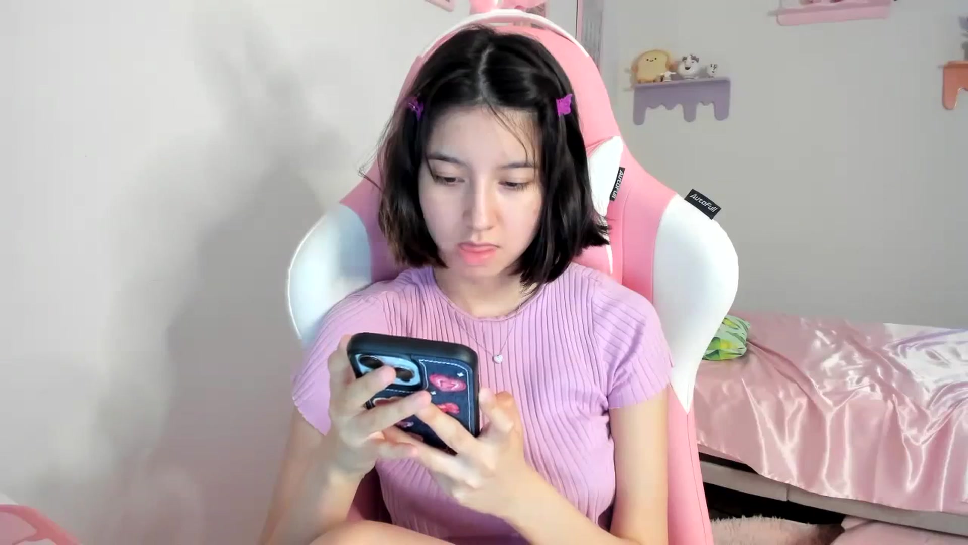 Gallery image thumbnail from Cherrycute666's myfreecams stream on, 08/20/2023, 06:03 image 12 of 20