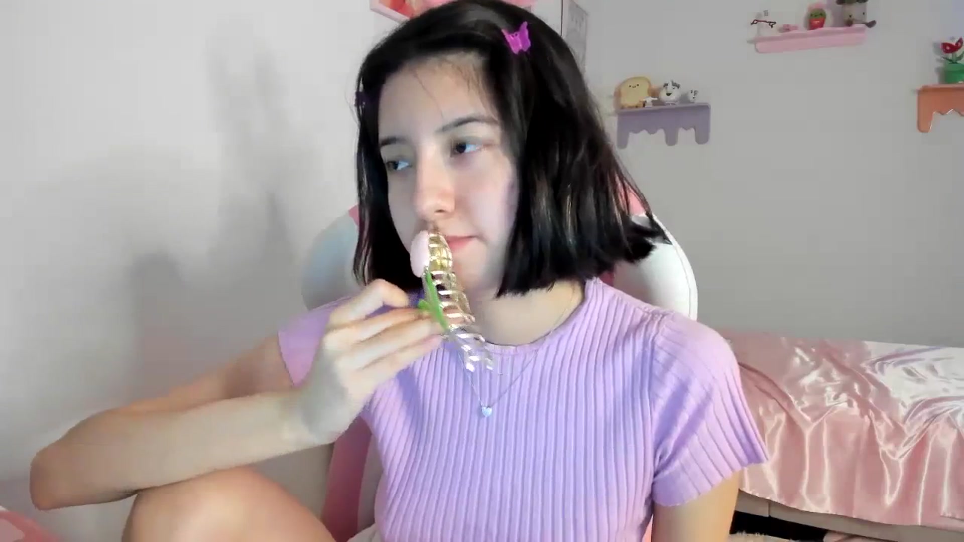 Gallery image thumbnail from Cherrycute666's myfreecams stream on, 08/20/2023, 06:03 image 3 of 20