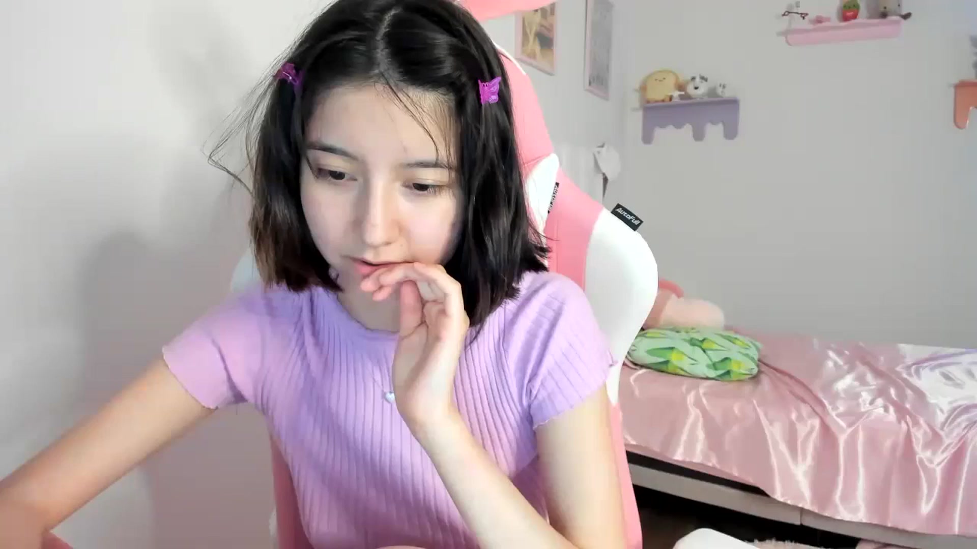 Gallery image thumbnail from Cherrycute666's myfreecams stream on, 08/20/2023, 06:03 image 11 of 20