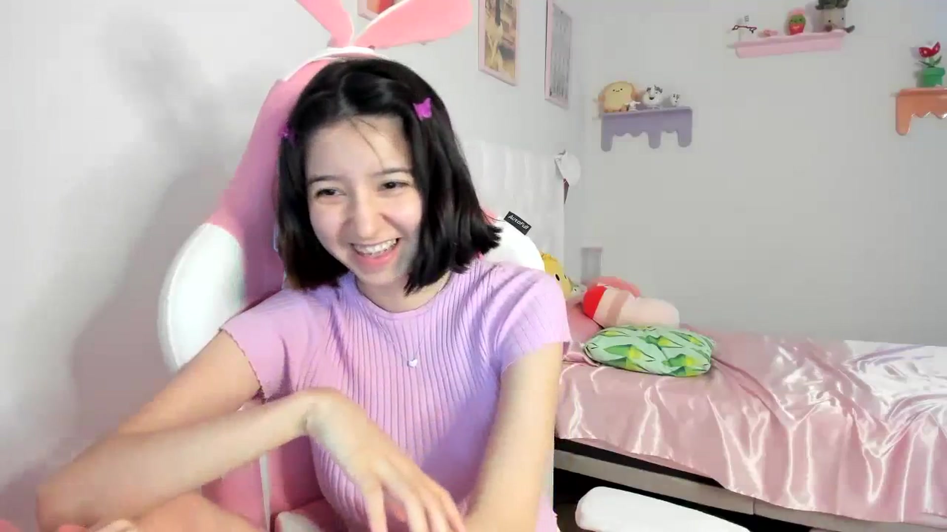 Gallery image thumbnail from Cherrycute666's myfreecams stream on, 08/20/2023, 06:03 image 9 of 20
