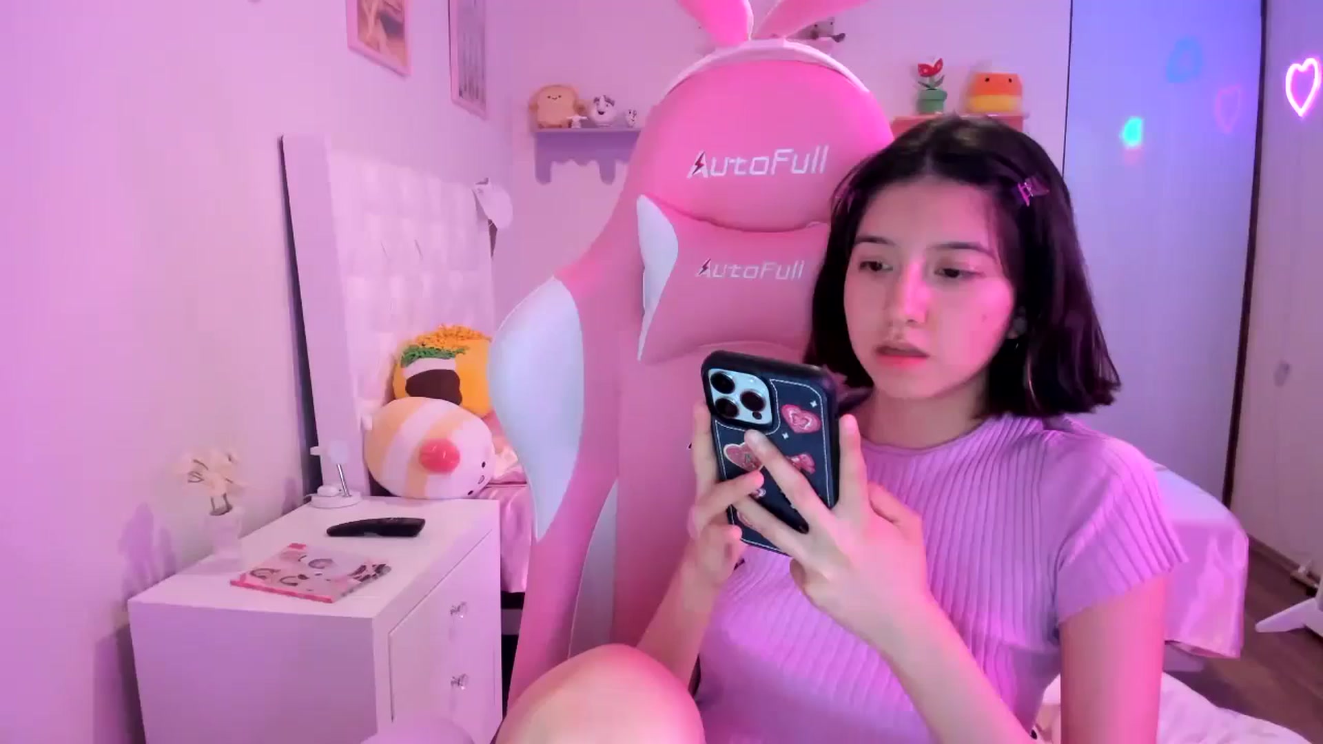 Gallery image thumbnail from Cherrycute666's myfreecams stream on, 08/20/2023, 07:15 image 7 of 20