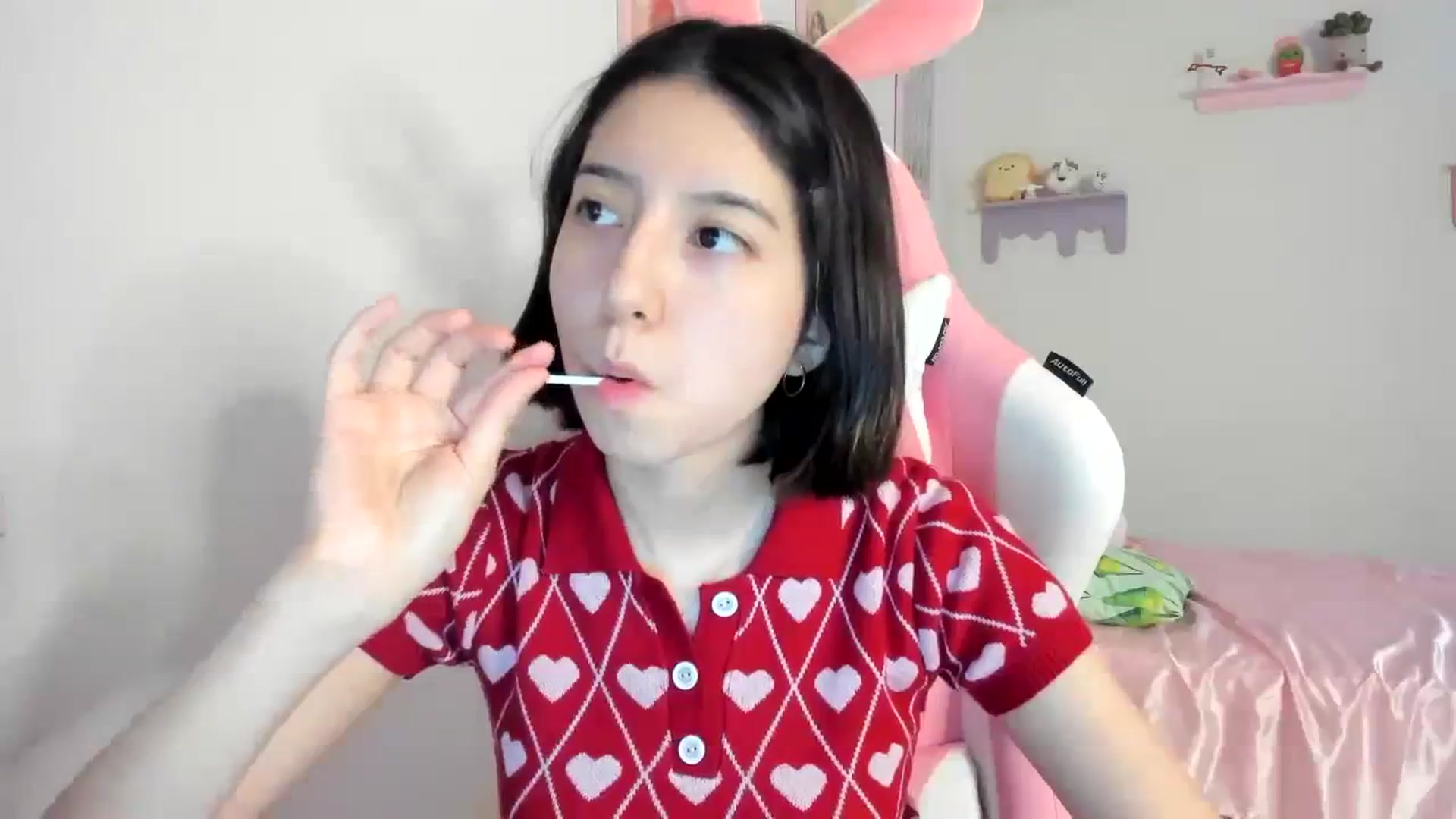 Gallery image thumbnail from Cherrycute666's myfreecams stream on, 08/21/2023, 03:00 image 15 of 20